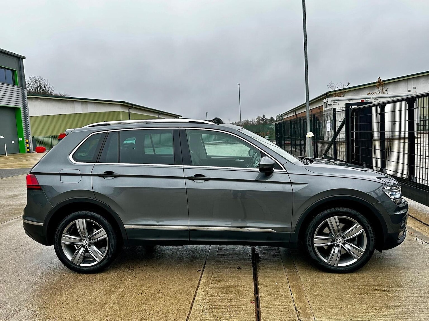Used Volkswagen Tiguan 2017 for sale - 77689001: Photo 18