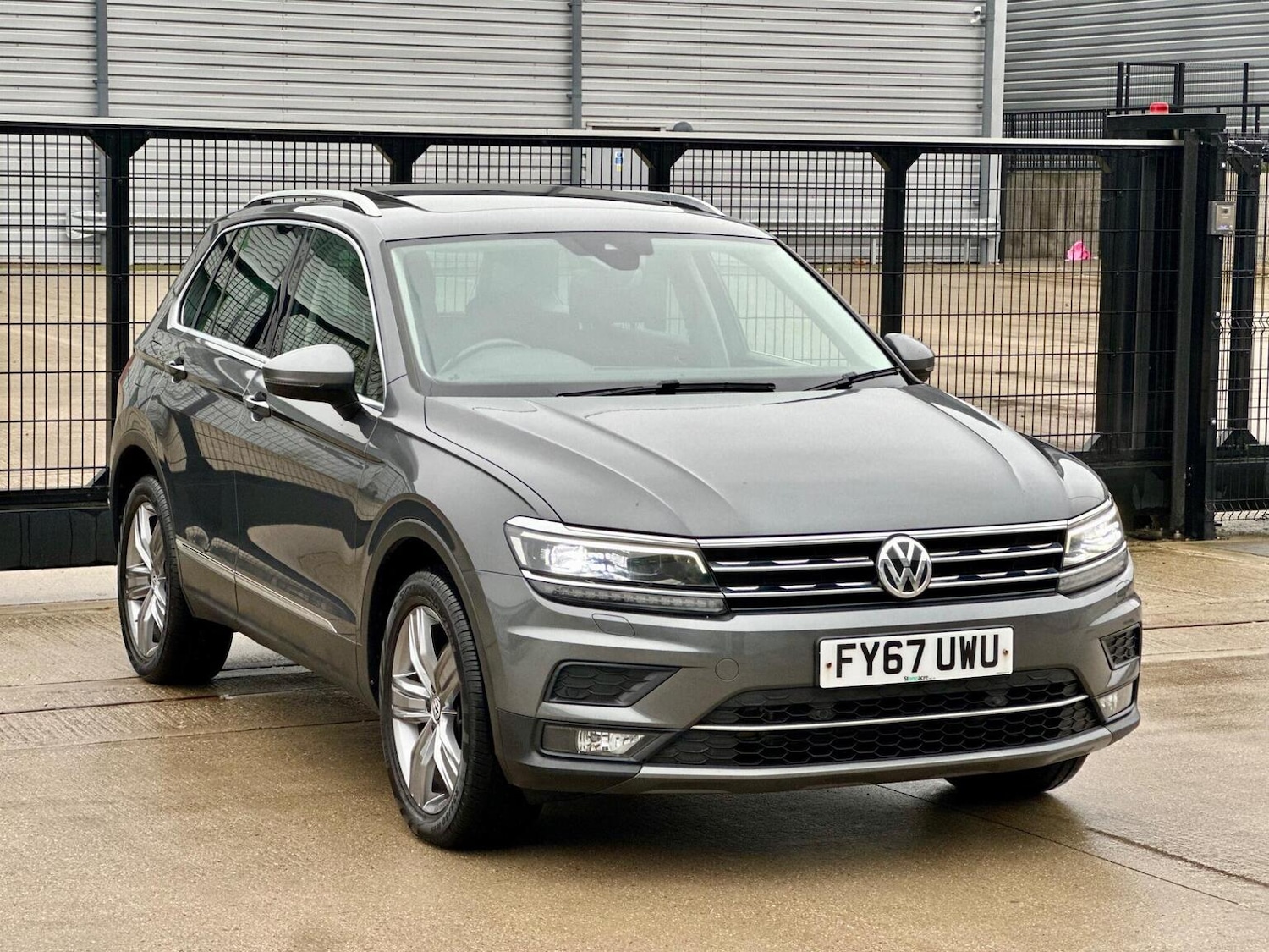 Used Volkswagen Tiguan 2017 for sale - 77689001: Photo 24