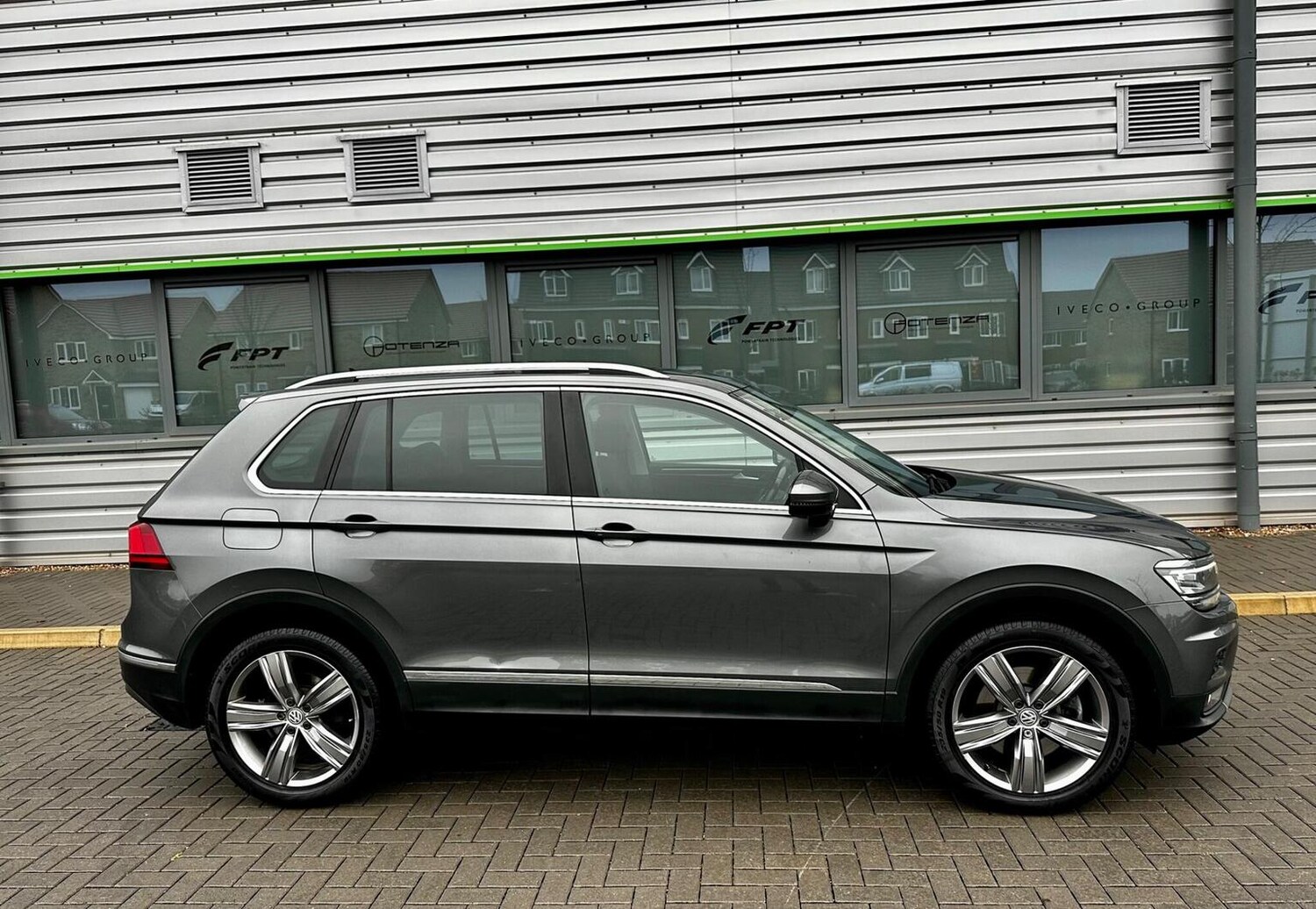 Used Volkswagen Tiguan 2017 for sale - 77689001: Photo 77
