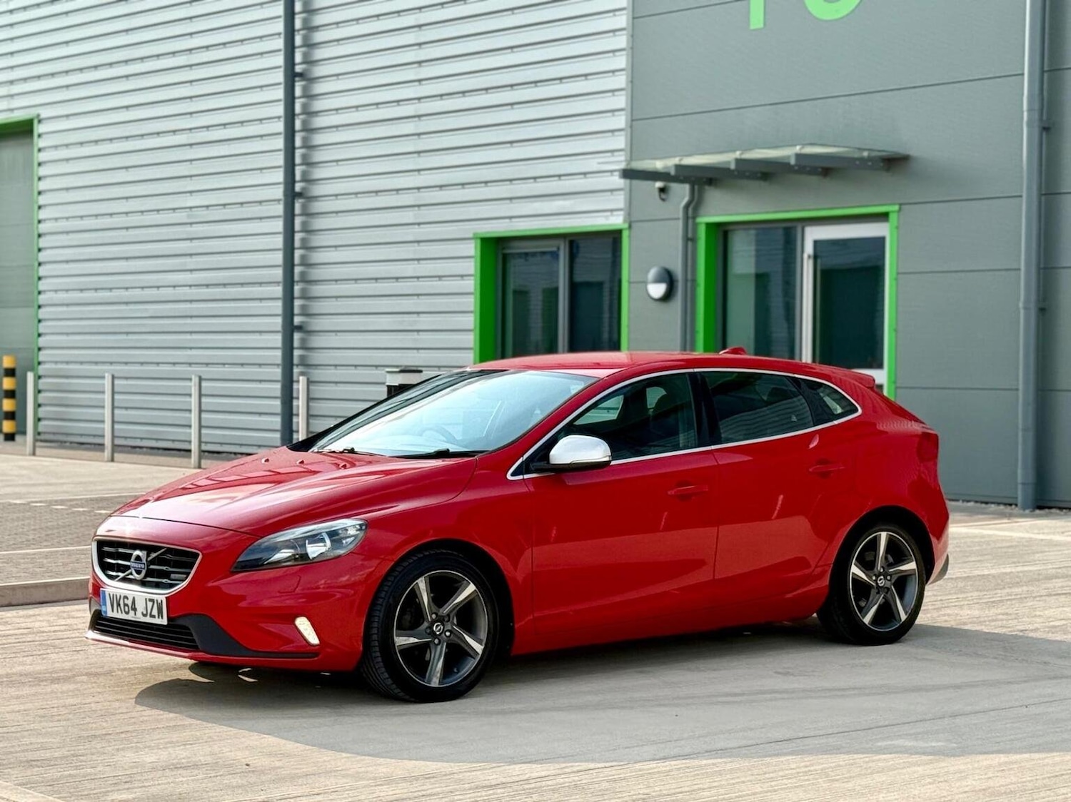 Used Volvo V40 2014 for sale - 77688974: Photo 17