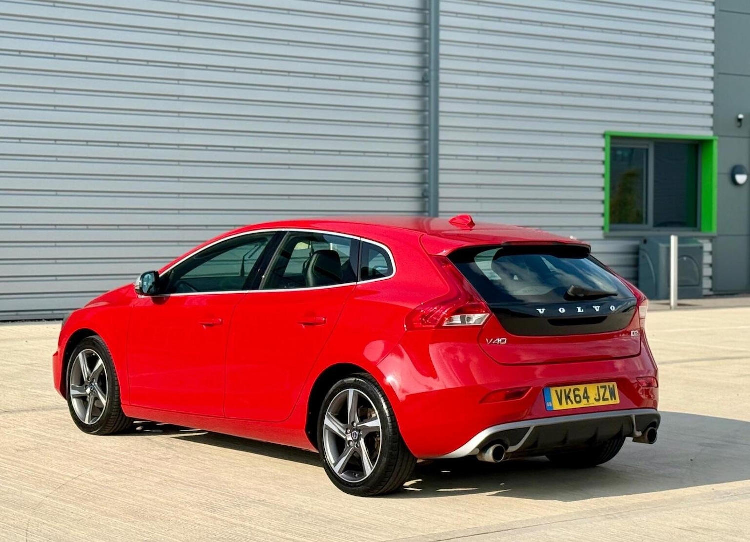 Used Volvo V40 2014 for sale - 77688974: Photo 6