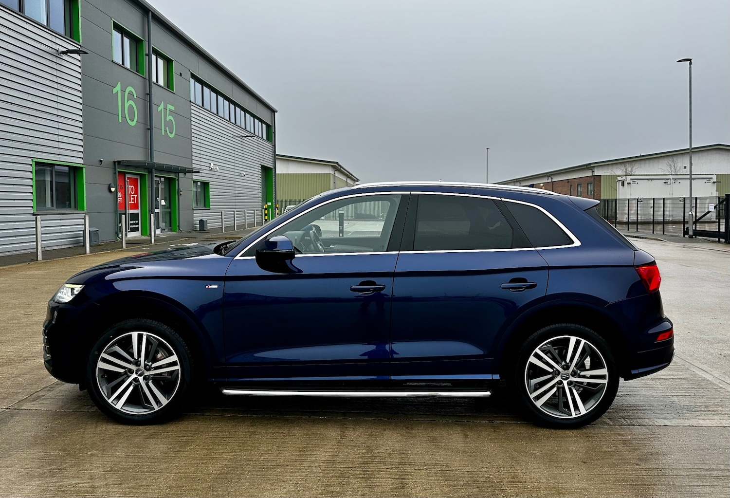 Used Audi Q5 2017 for sale - 77241854: Photo 68
