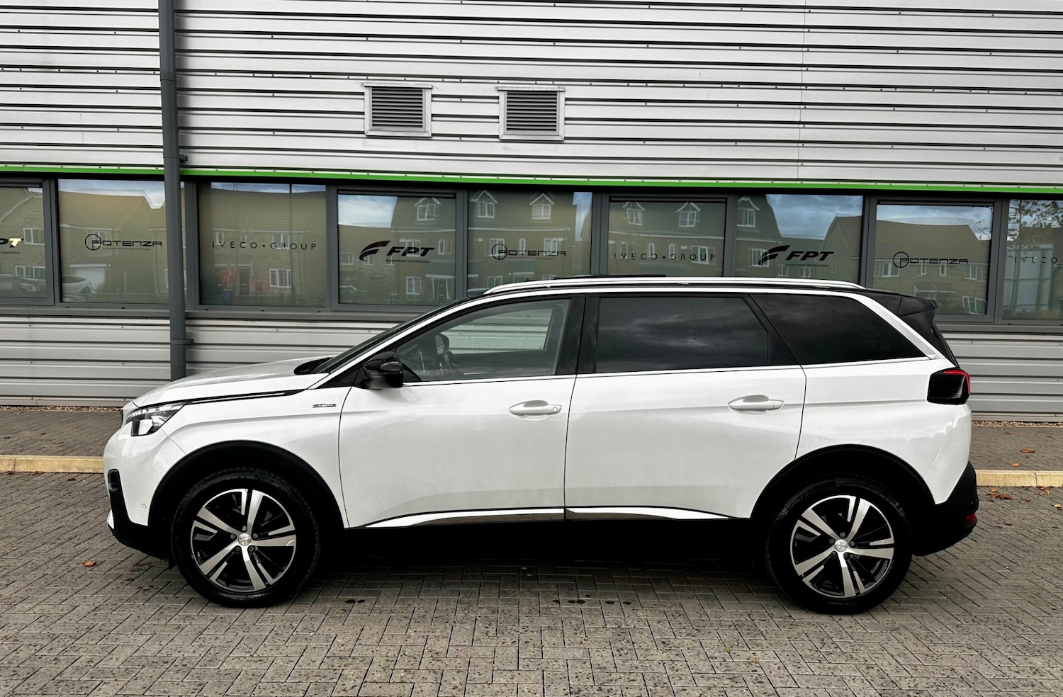 Used Peugeot 5008 2018 for sale - 76358253: Photo 40