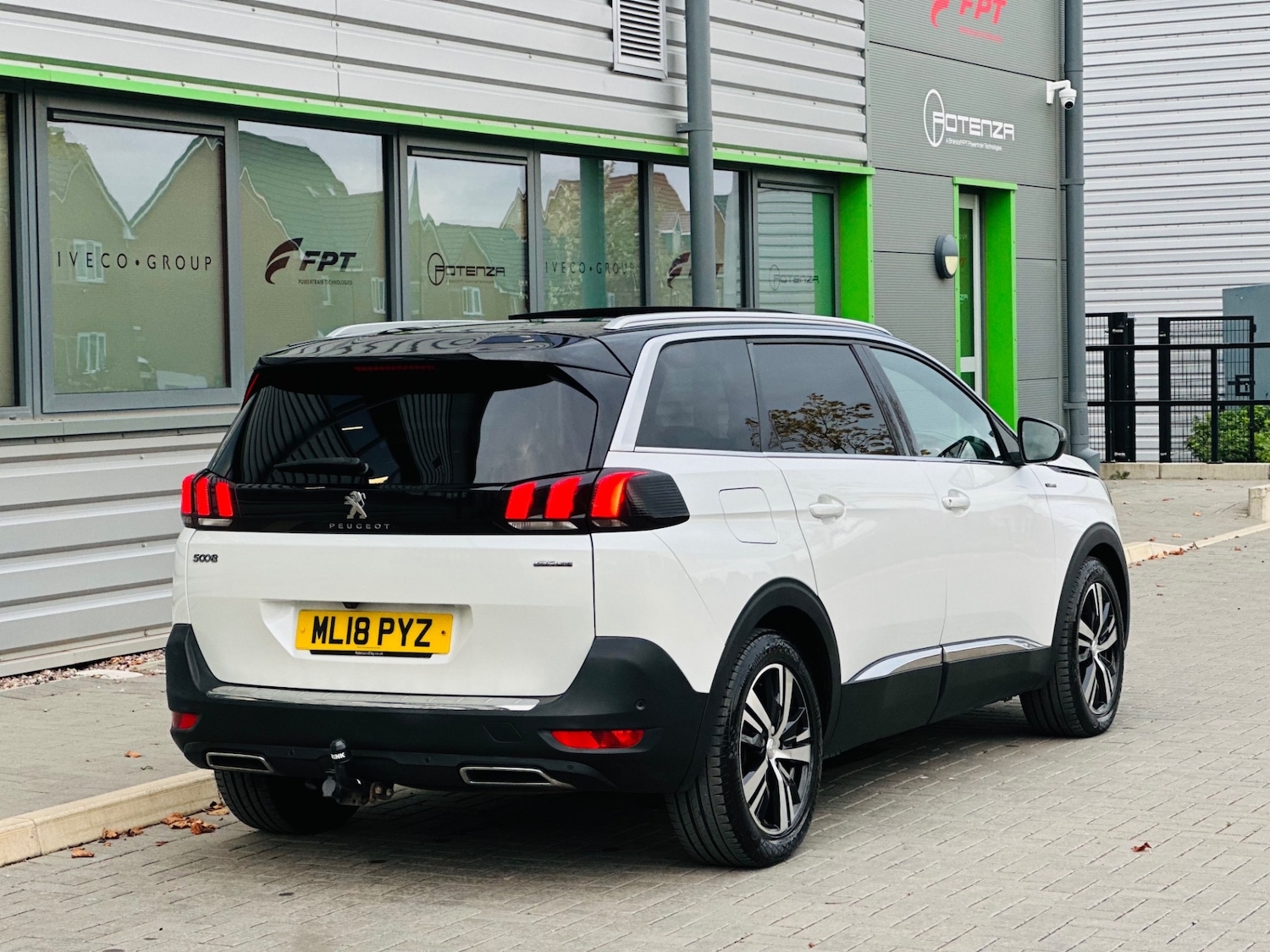 Used Peugeot 5008 2018 for sale - 76358253: Photo 5