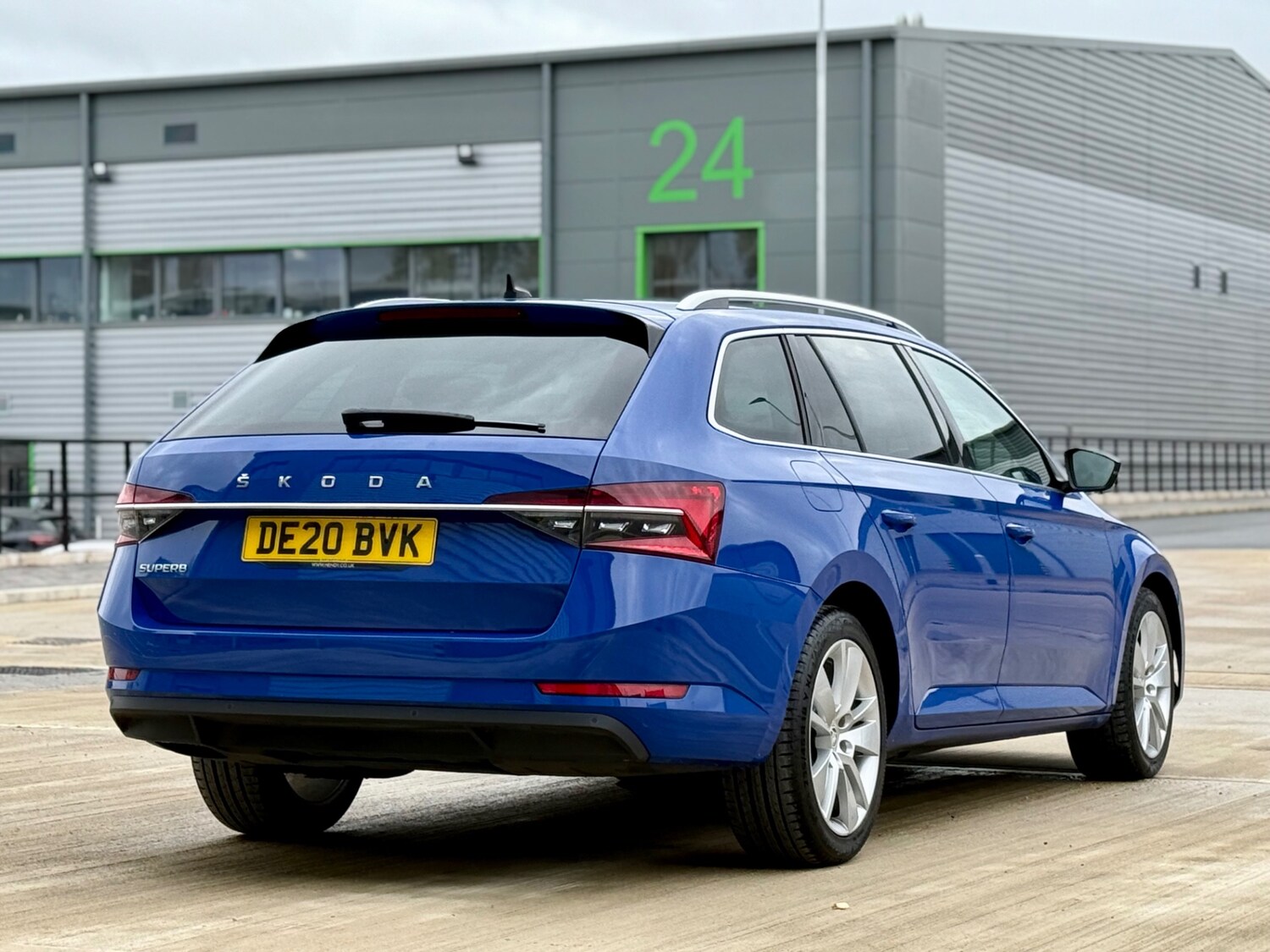 Used Skoda Superb 2020 for sale - 76418575: Photo 5