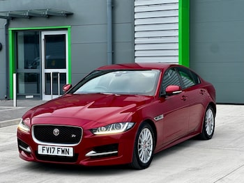 Used Jaguar XE 2017 for sale - 76246472: Photo