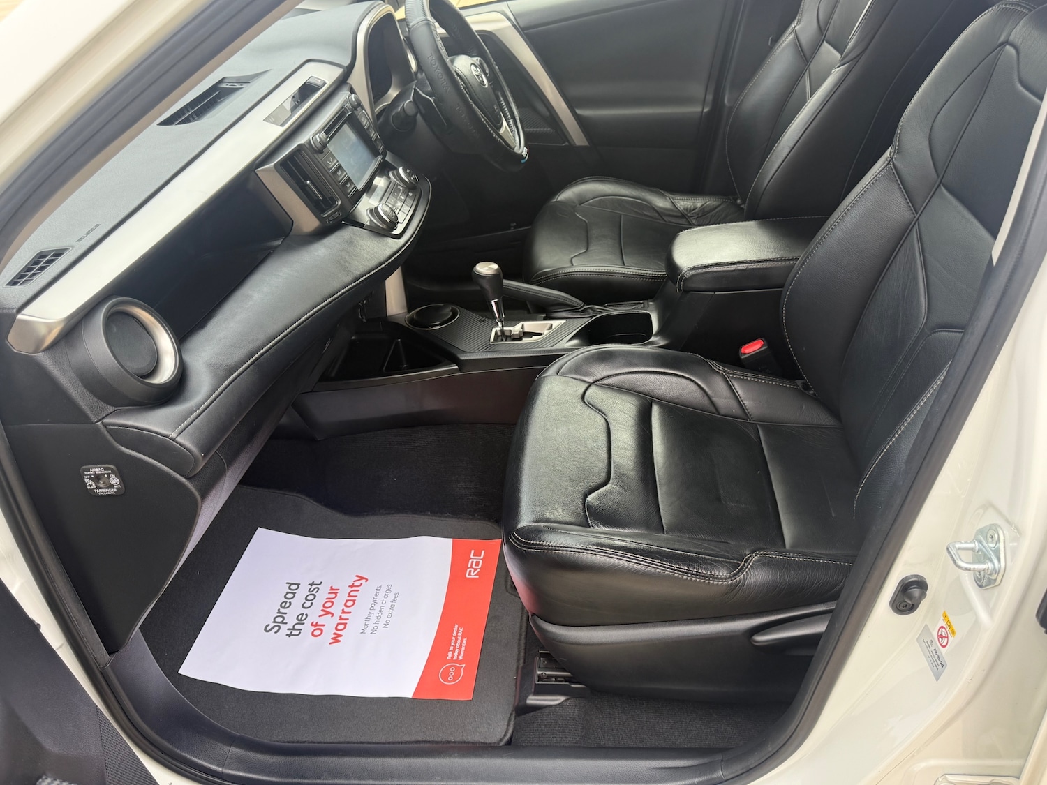 Used Toyota RAV4 2015 for sale - 76334858: Photo 24