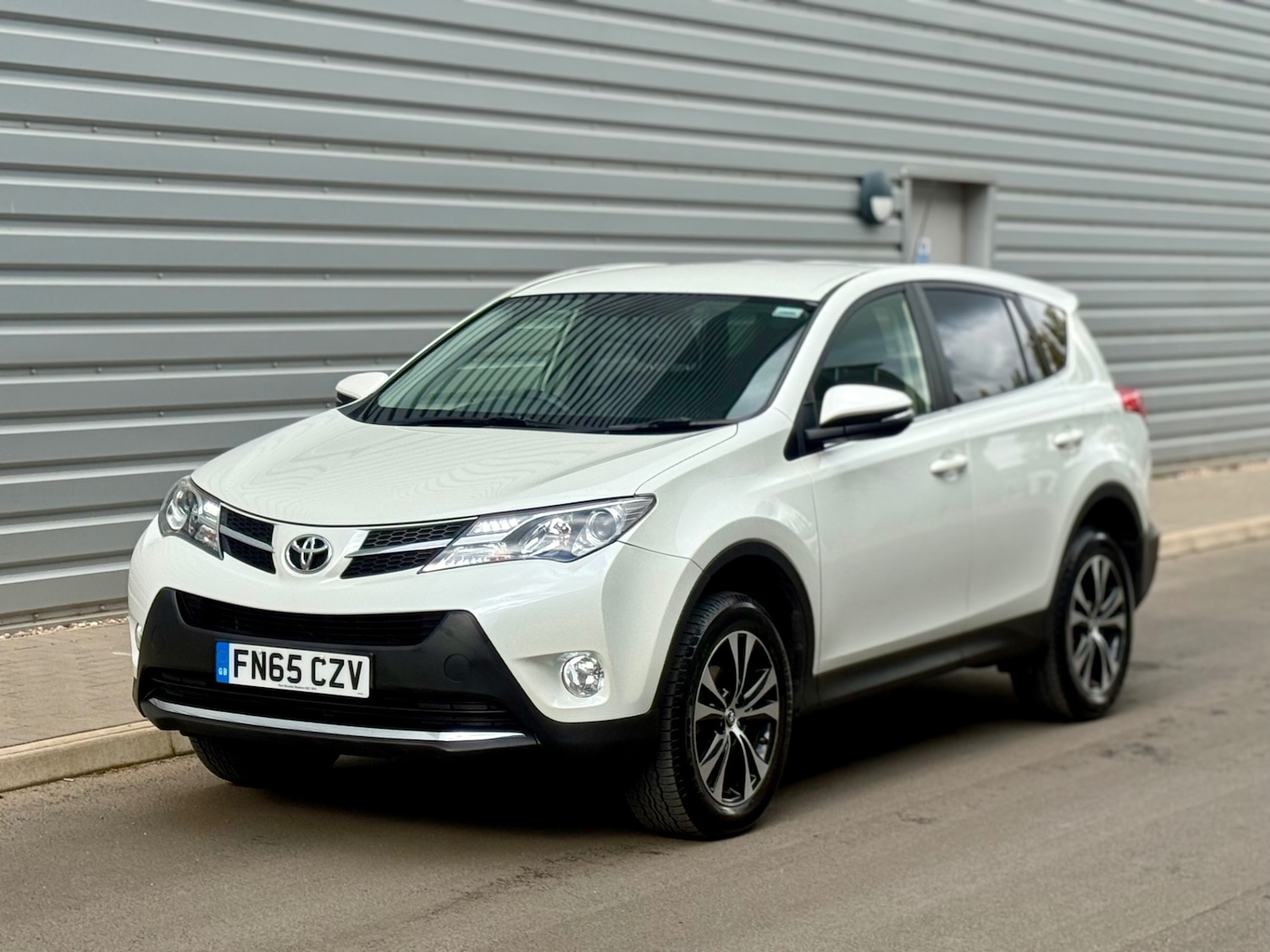 Used Toyota RAV4 2015 for sale - 76334858: Photo 26