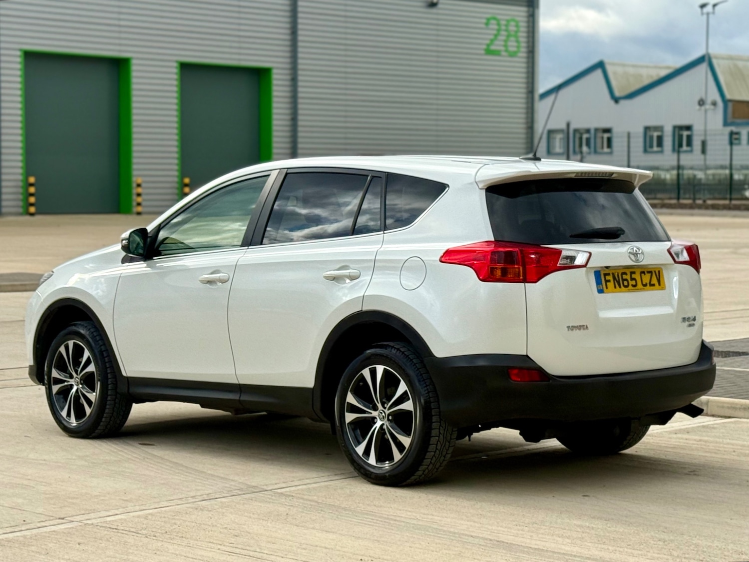 Used Toyota RAV4 2015 for sale - 76334858: Photo 33