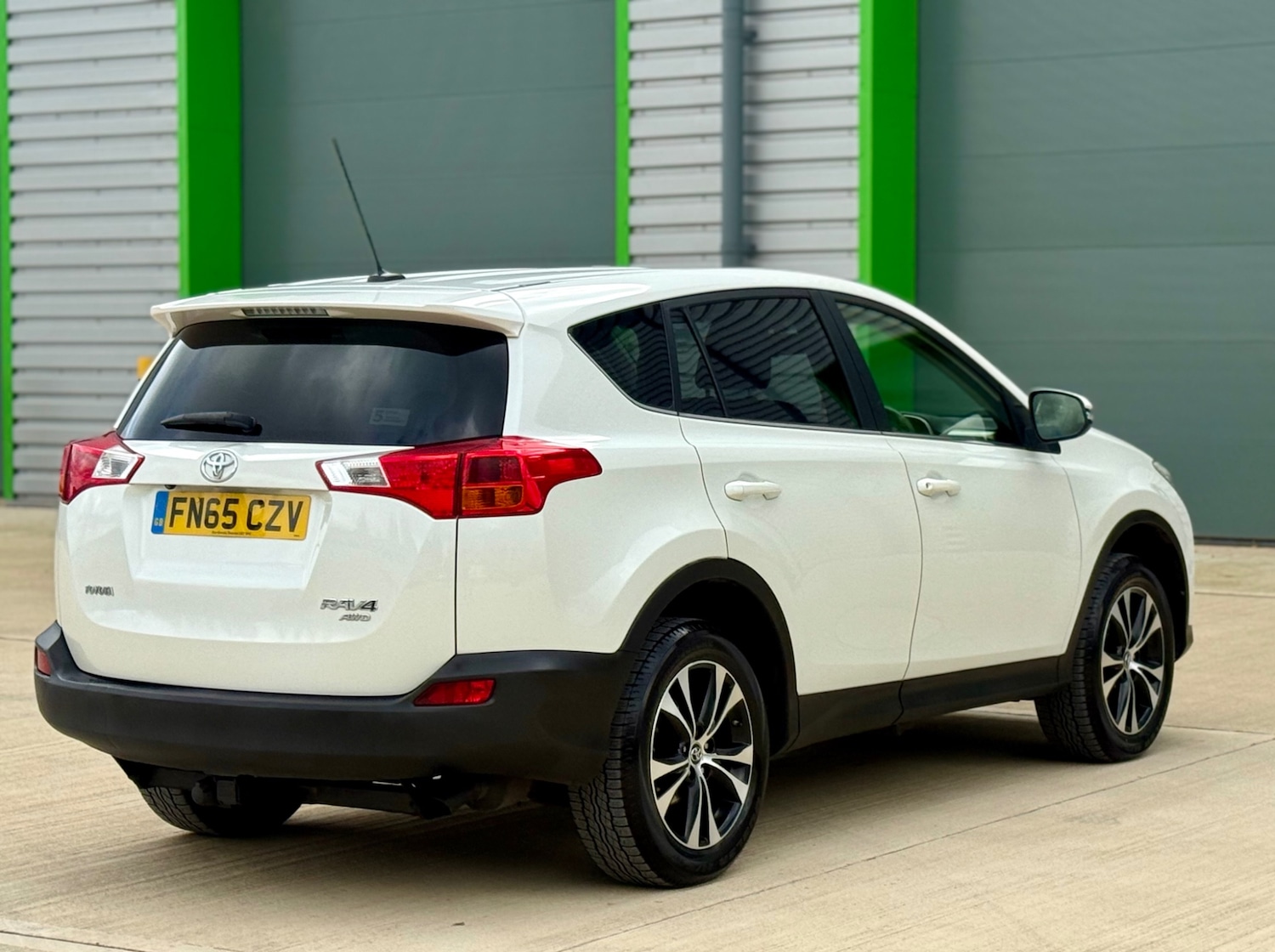 Used Toyota RAV4 2015 for sale - 76334858: Photo 6