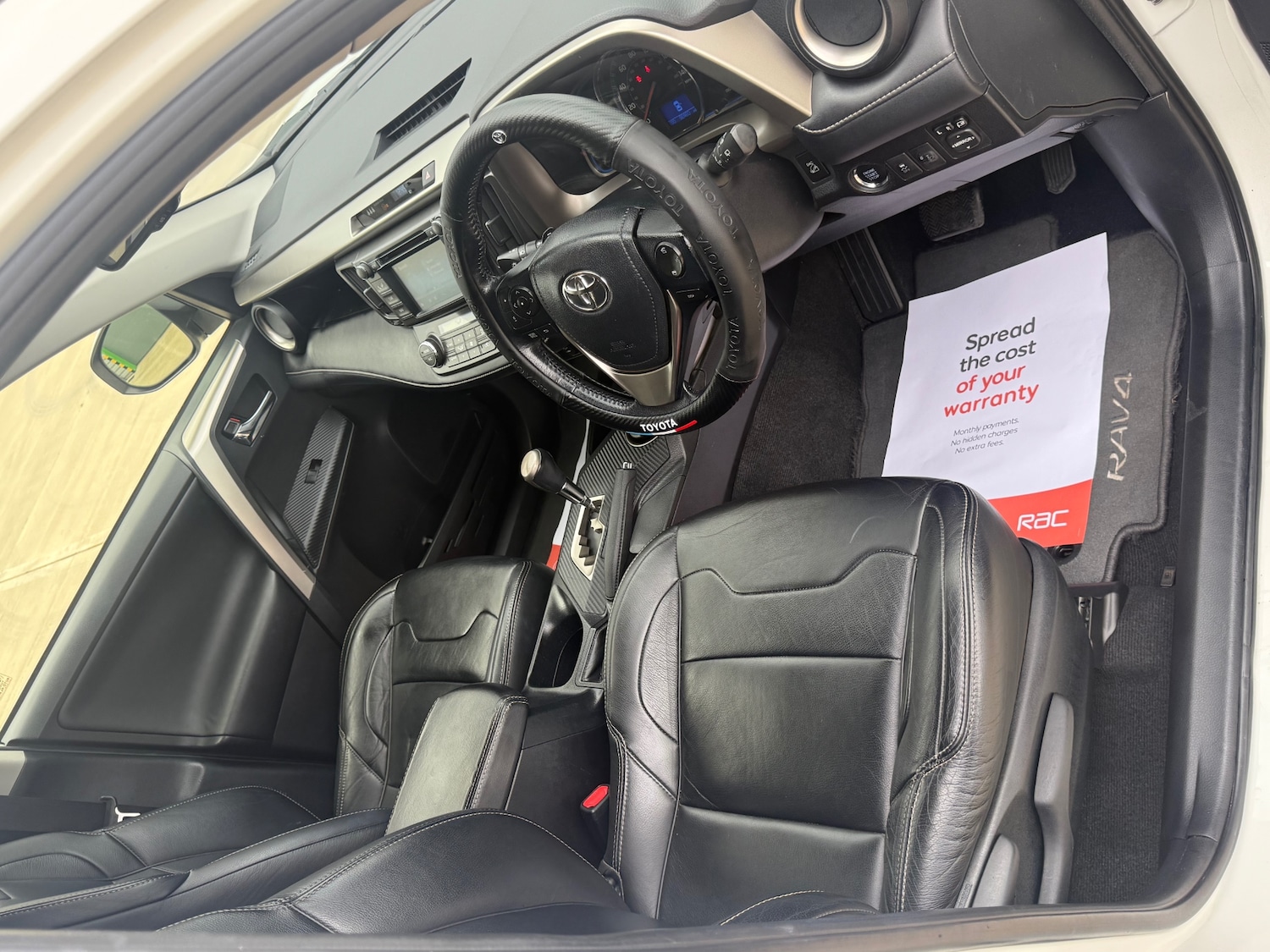 Used Toyota RAV4 2015 for sale - 76334858: Photo 8