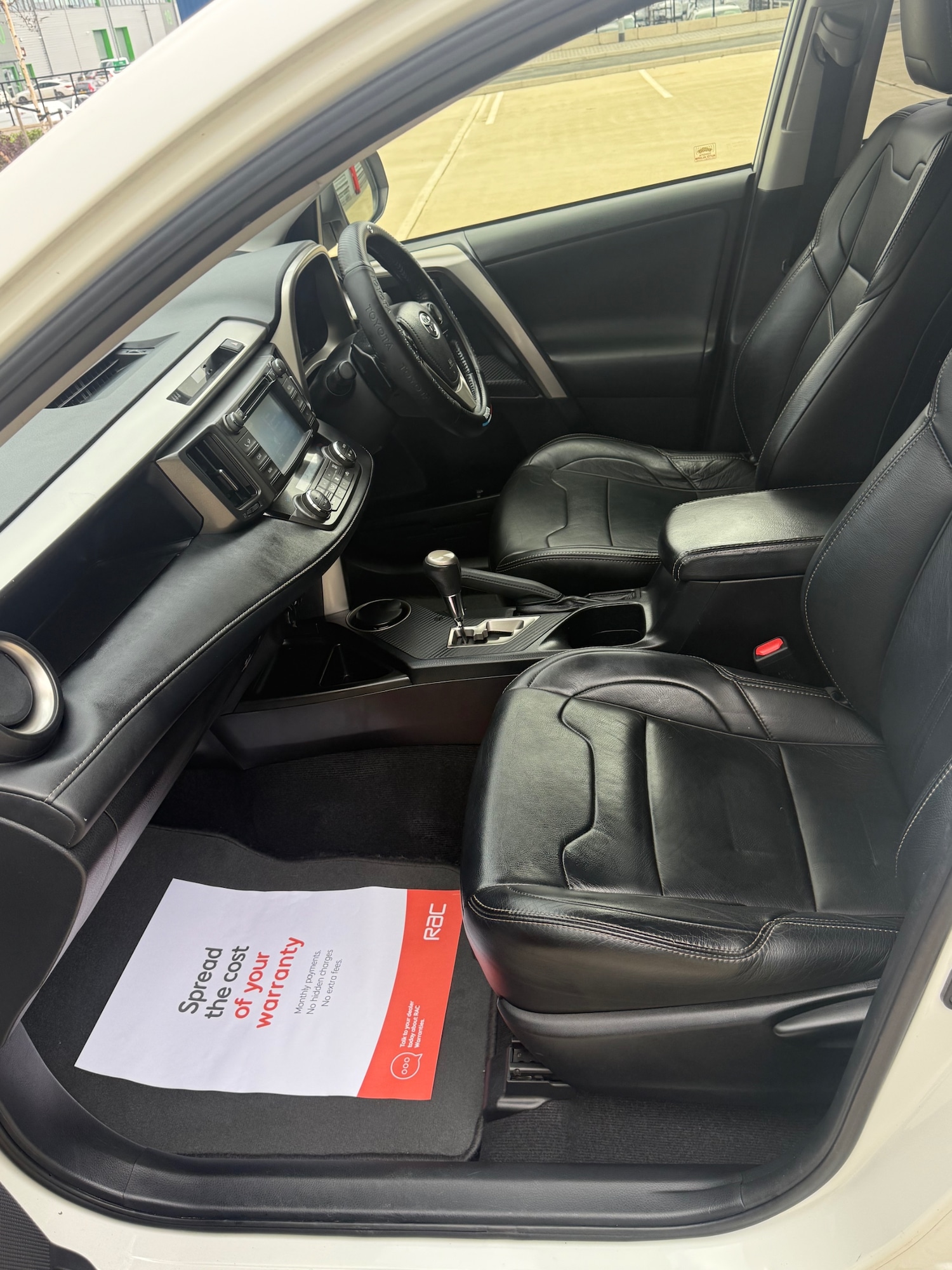 Used Toyota RAV4 2015 for sale - 76334858: Photo 9