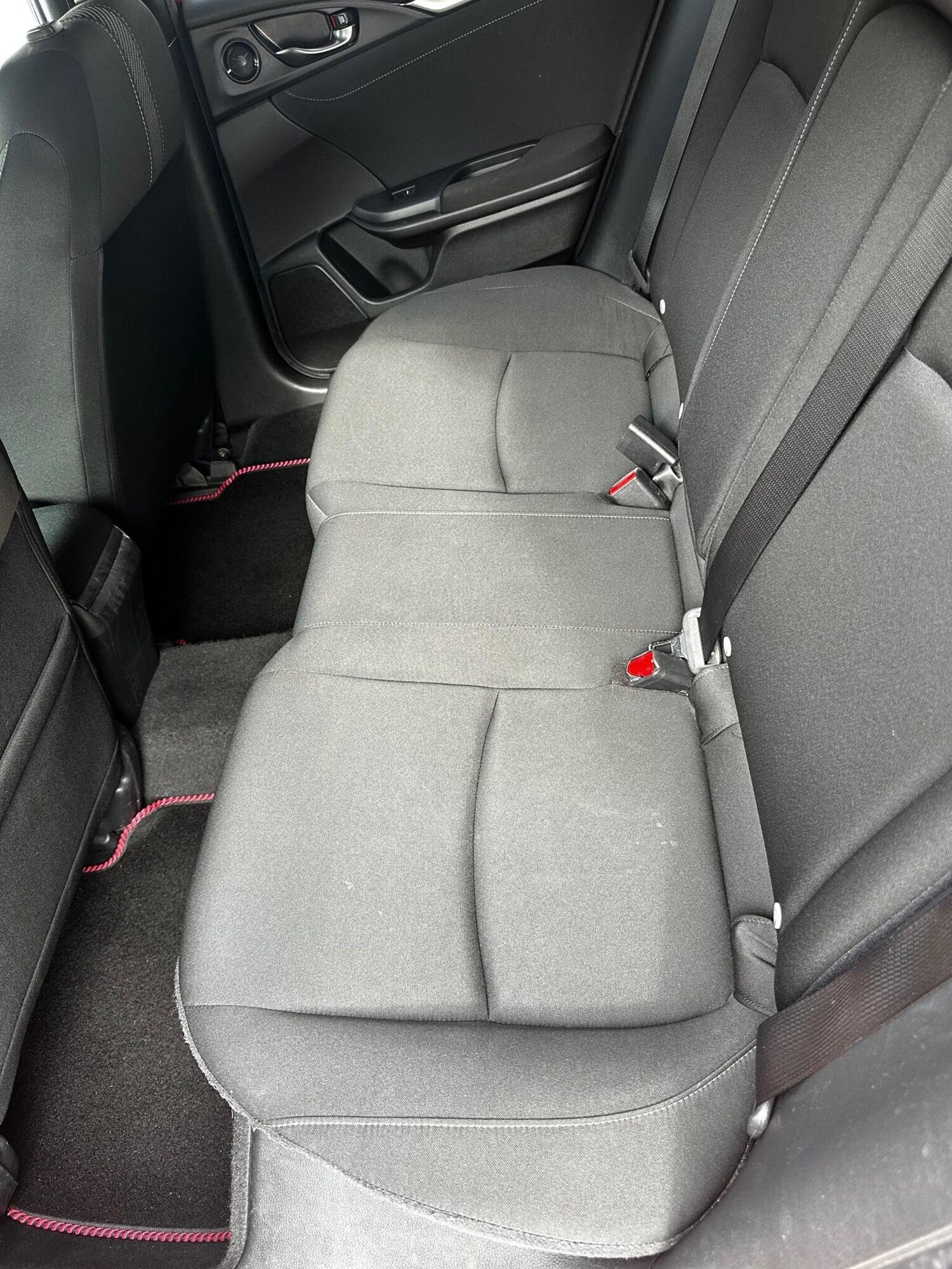 Used Honda Civic 2017 for sale - 77688991: Photo 13