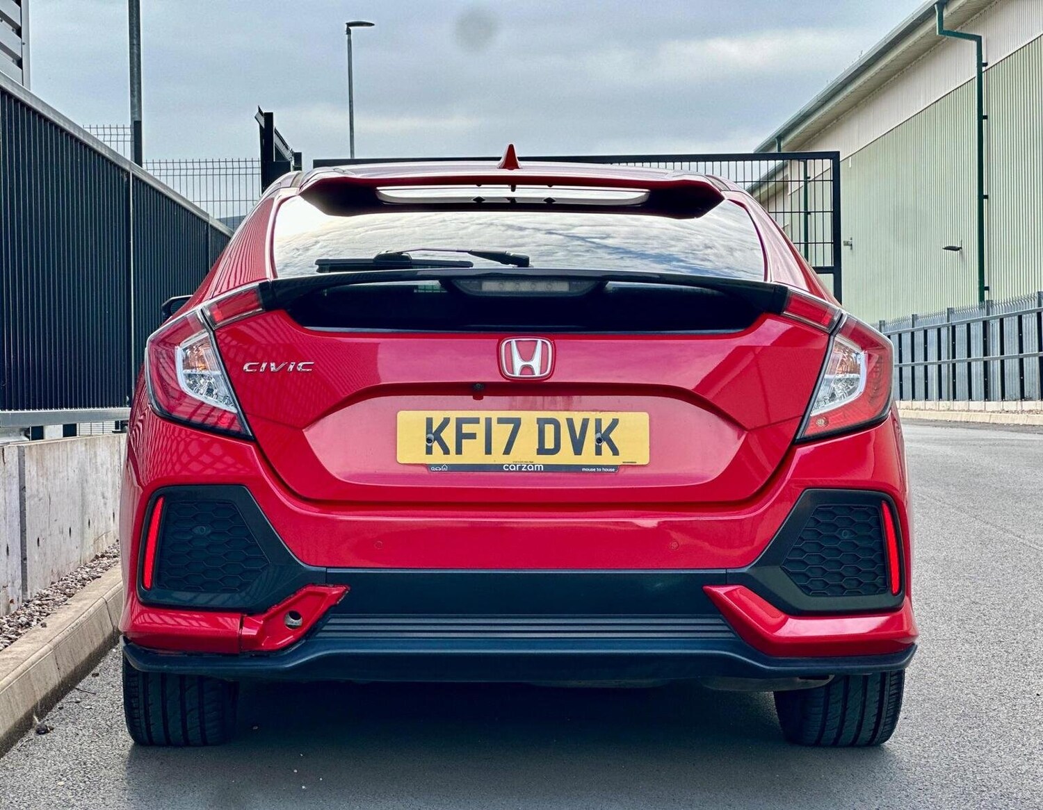 Used Honda Civic 2017 for sale - 77688991: Photo 27