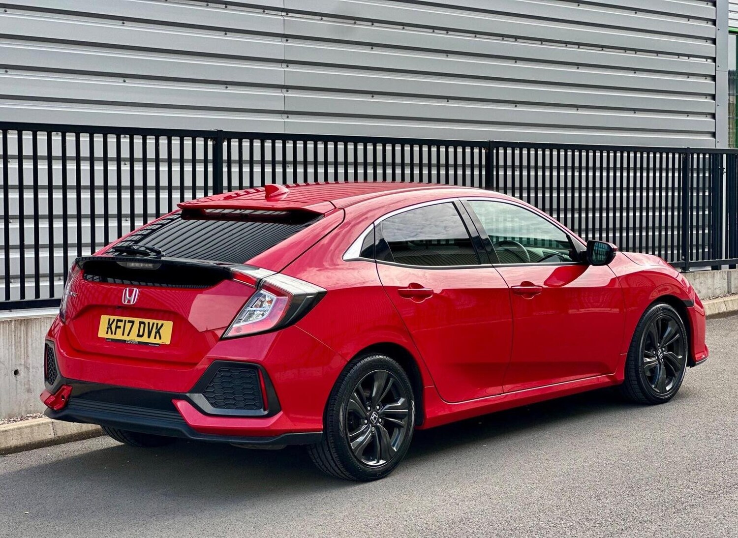 Used Honda Civic 2017 for sale - 77688991: Photo 29