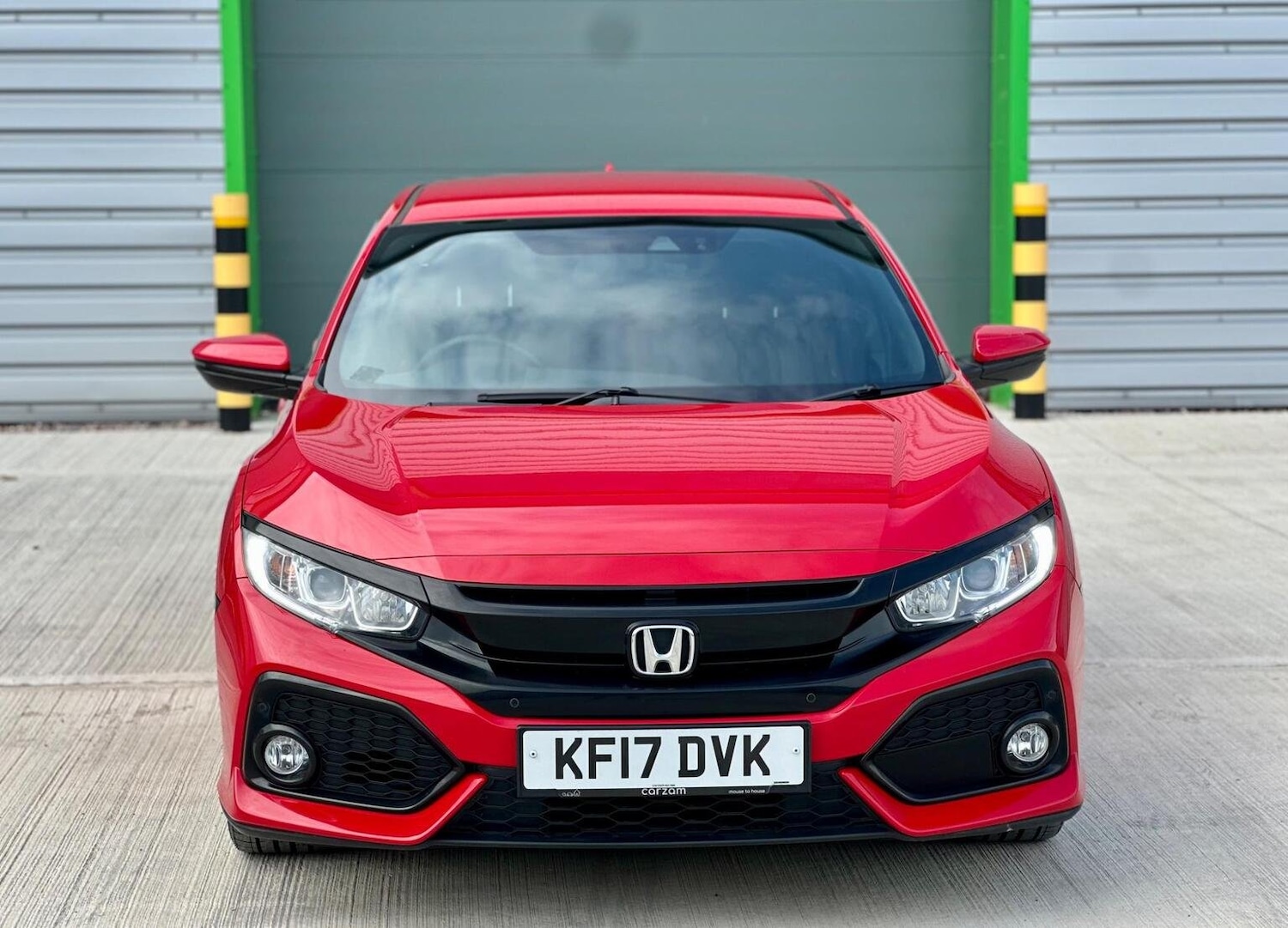 Used Honda Civic 2017 for sale - 77688991: Photo 3