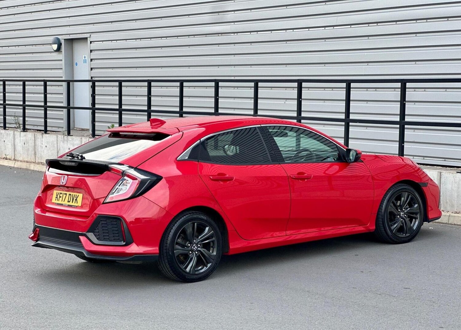 Used Honda Civic 2017 for sale - 77688991: Photo 36