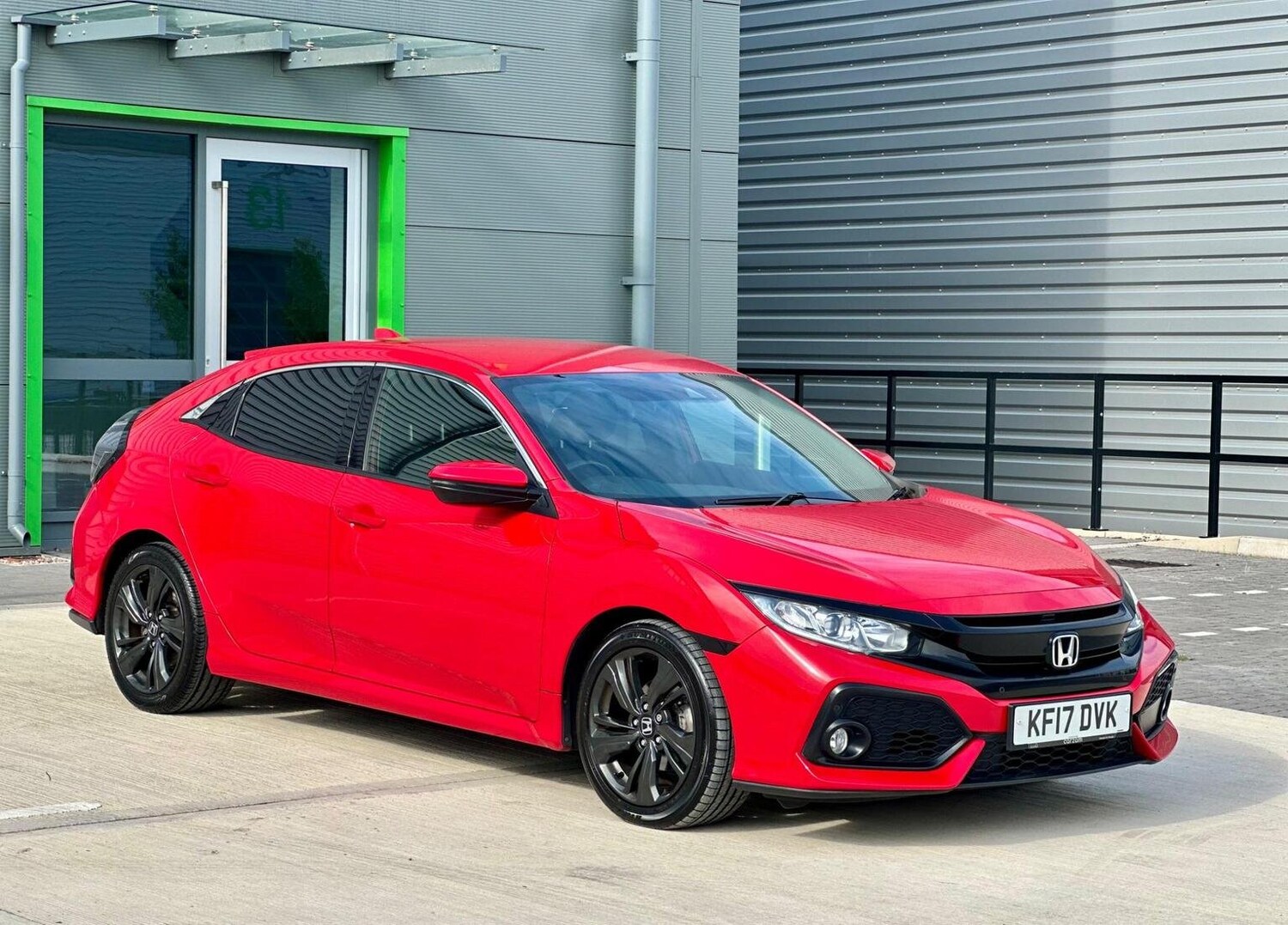 Used Honda Civic 2017 for sale - 77688991: Photo 45