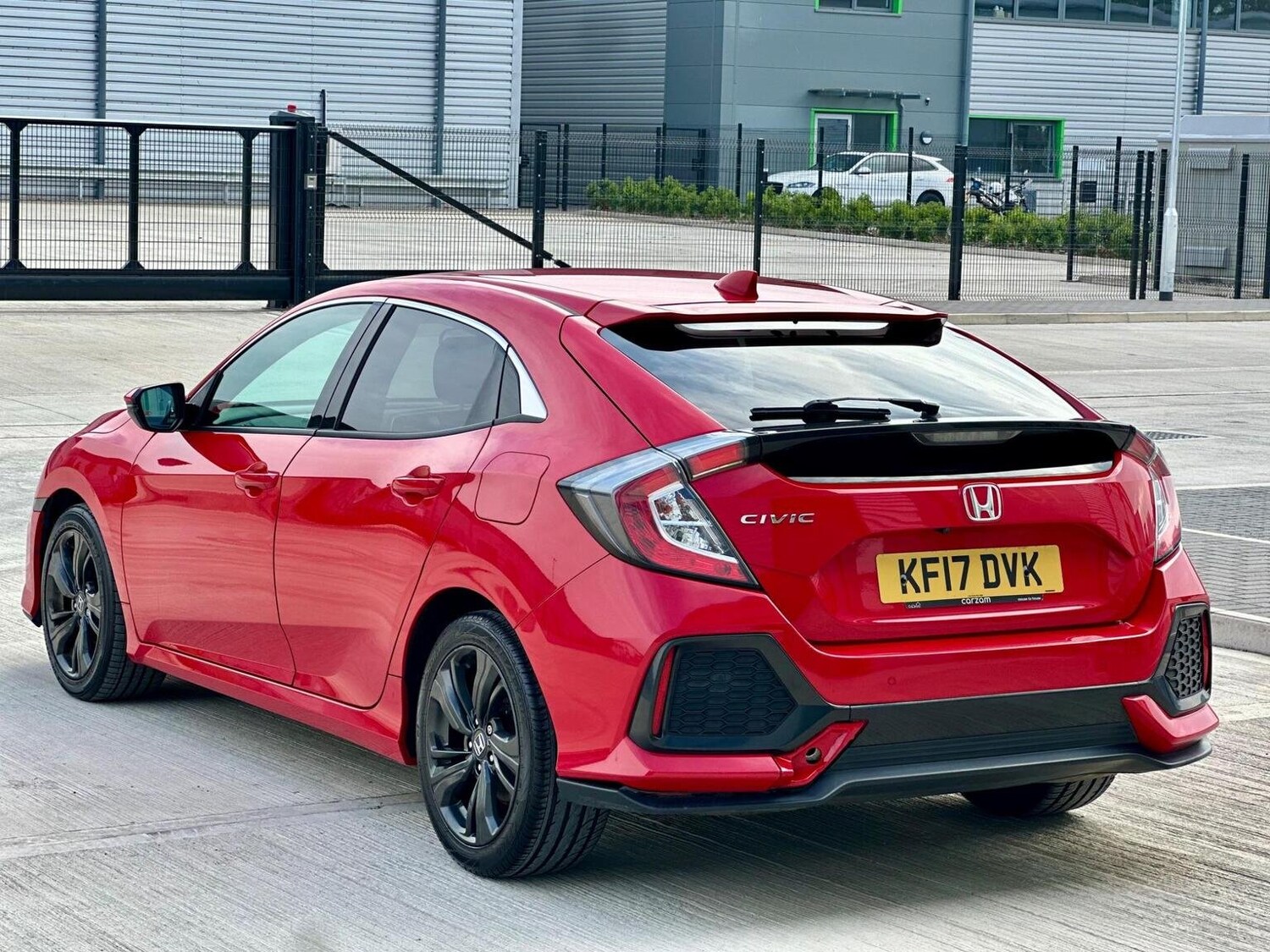 Used Honda Civic 2017 for sale - 77688991: Photo 57