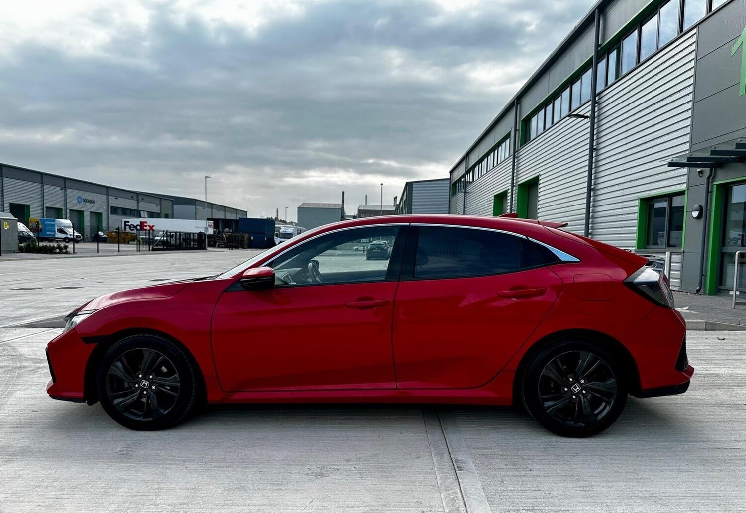 Used Honda Civic 2017 for sale - 77688991: Photo 58
