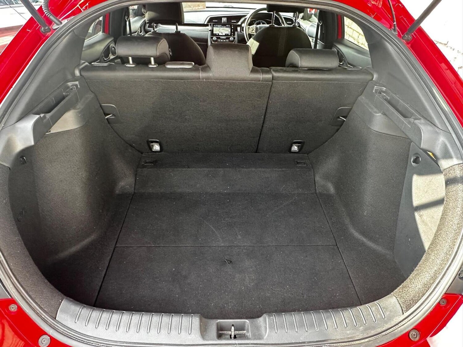 Used Honda Civic 2017 for sale - 77688991: Photo 76