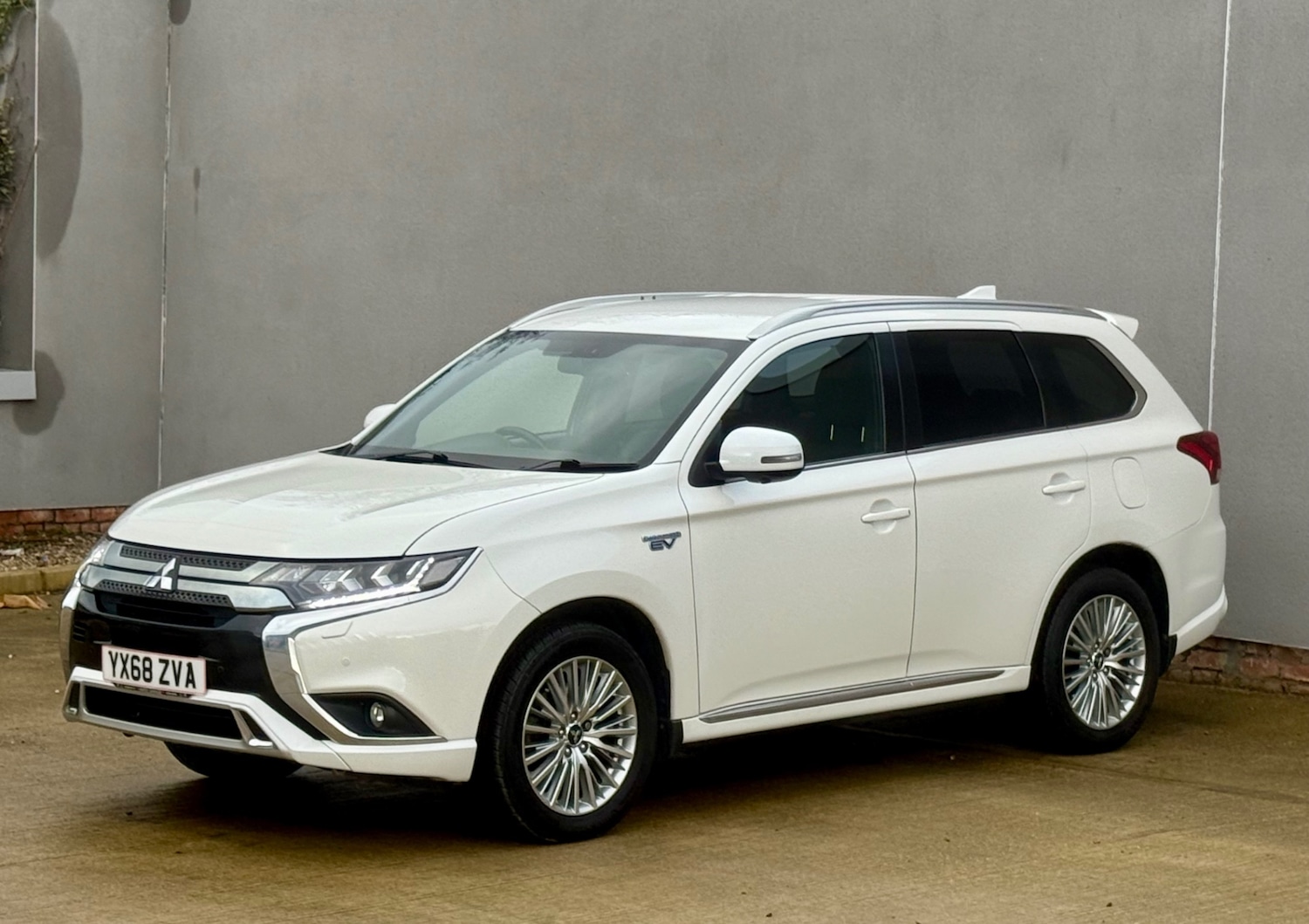 Used Mitsubishi Outlander 2018 for sale - 77438699: Photo 47