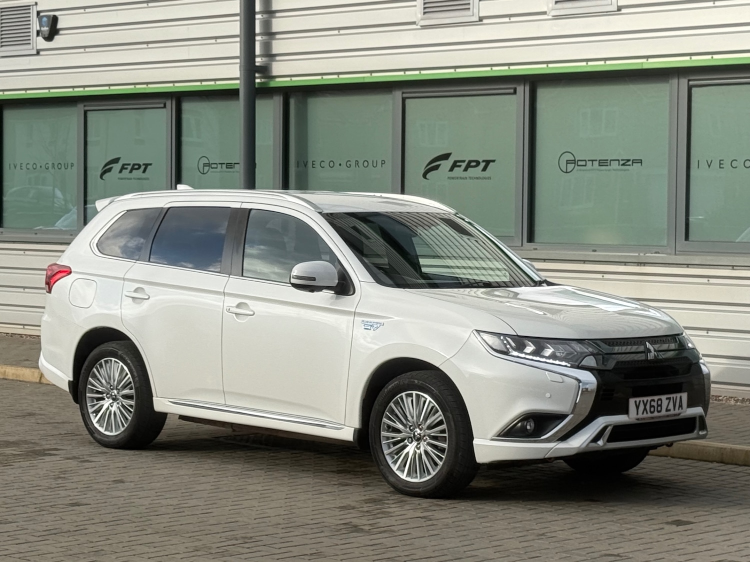 Used Mitsubishi Outlander 2018 for sale - 77438699: Photo 55