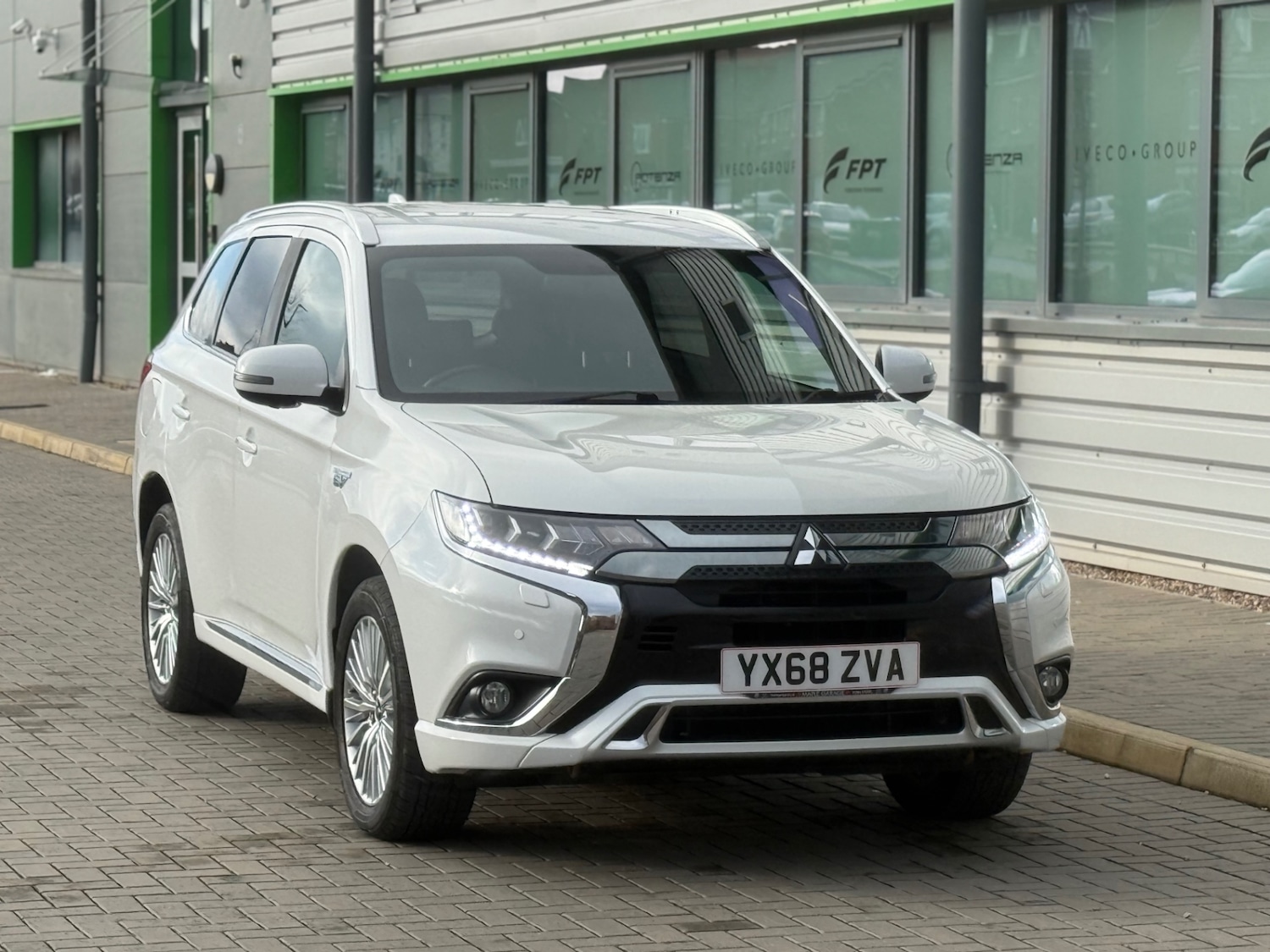 Used Mitsubishi Outlander 2018 for sale - 77438699: Photo 56