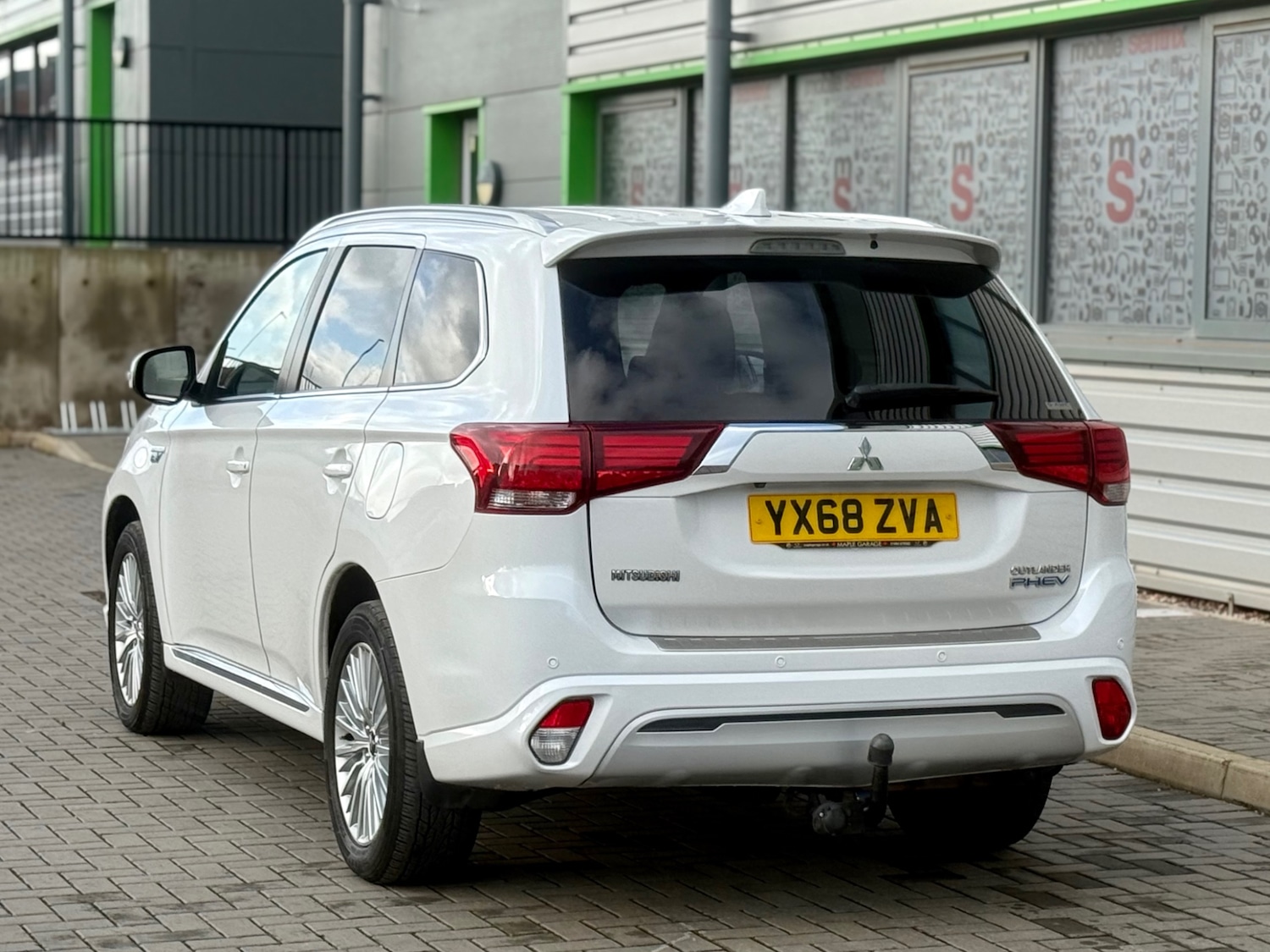 Used Mitsubishi Outlander 2018 for sale - 77438699: Photo 59
