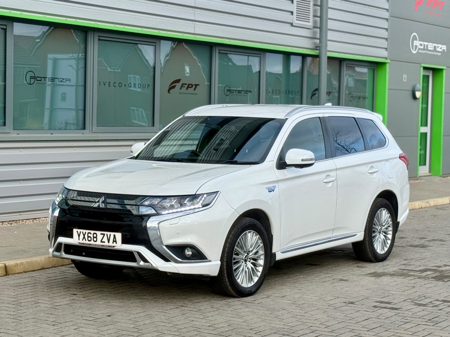 Used Mitsubishi Outlander 2018 for sale - 77438699: Photo 63