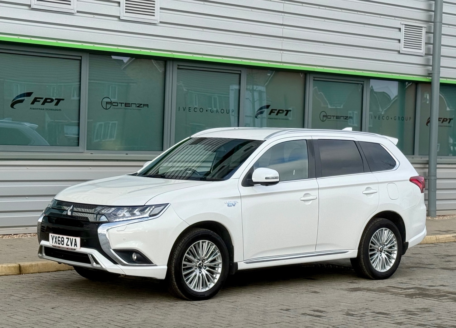 Used Mitsubishi Outlander 2018 for sale - 77438699: Photo 64