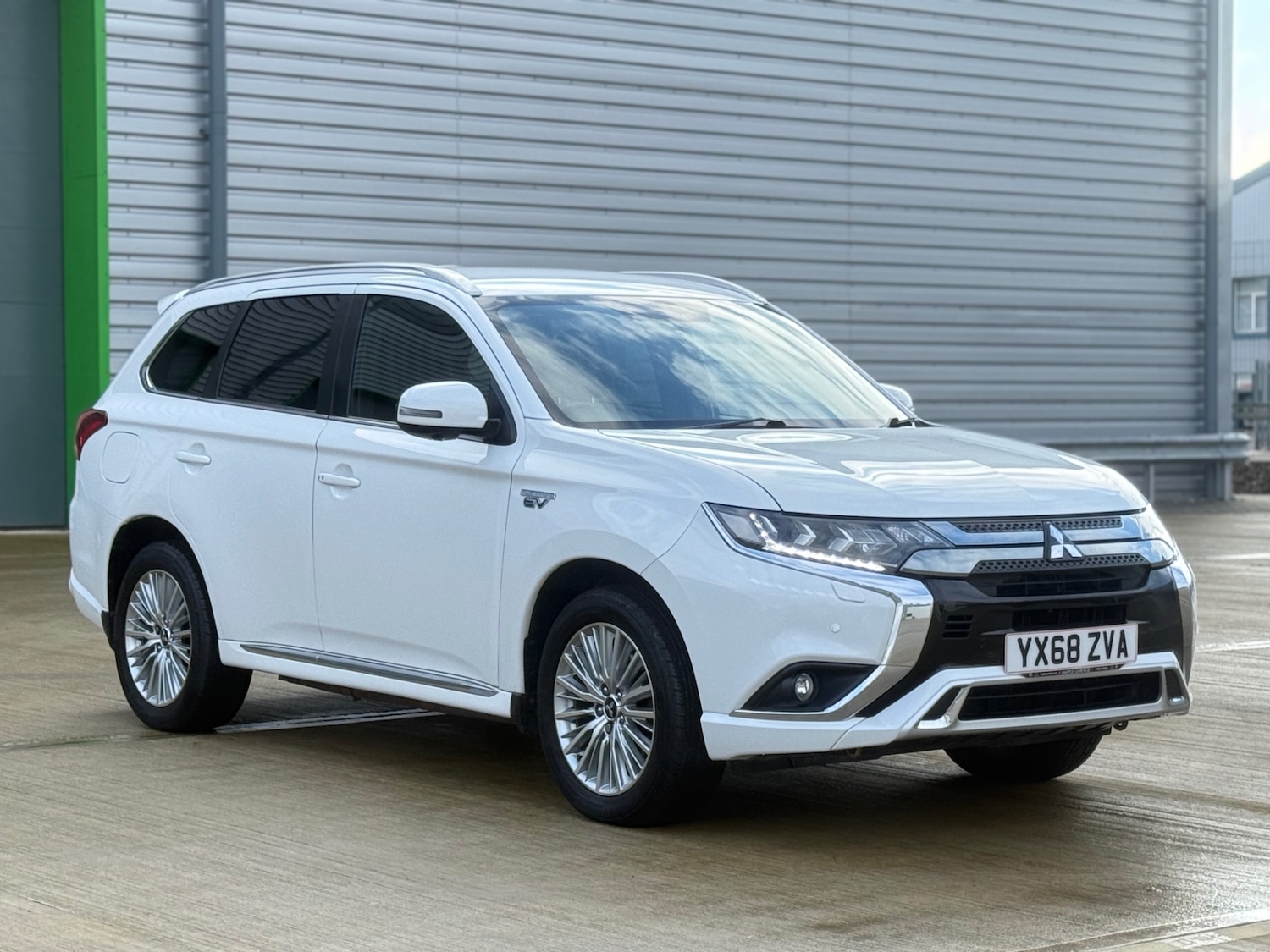 Used Mitsubishi Outlander 2018 for sale - 77438699: Photo 78