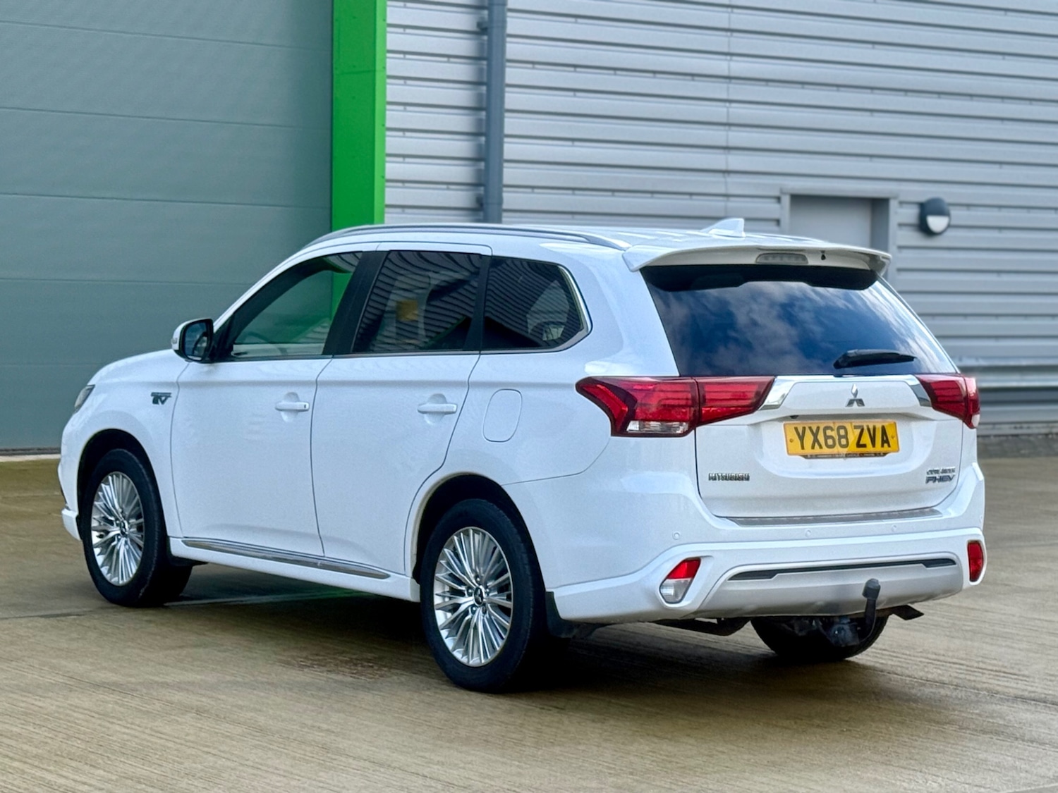 Used Mitsubishi Outlander 2018 for sale - 77438699: Photo 85