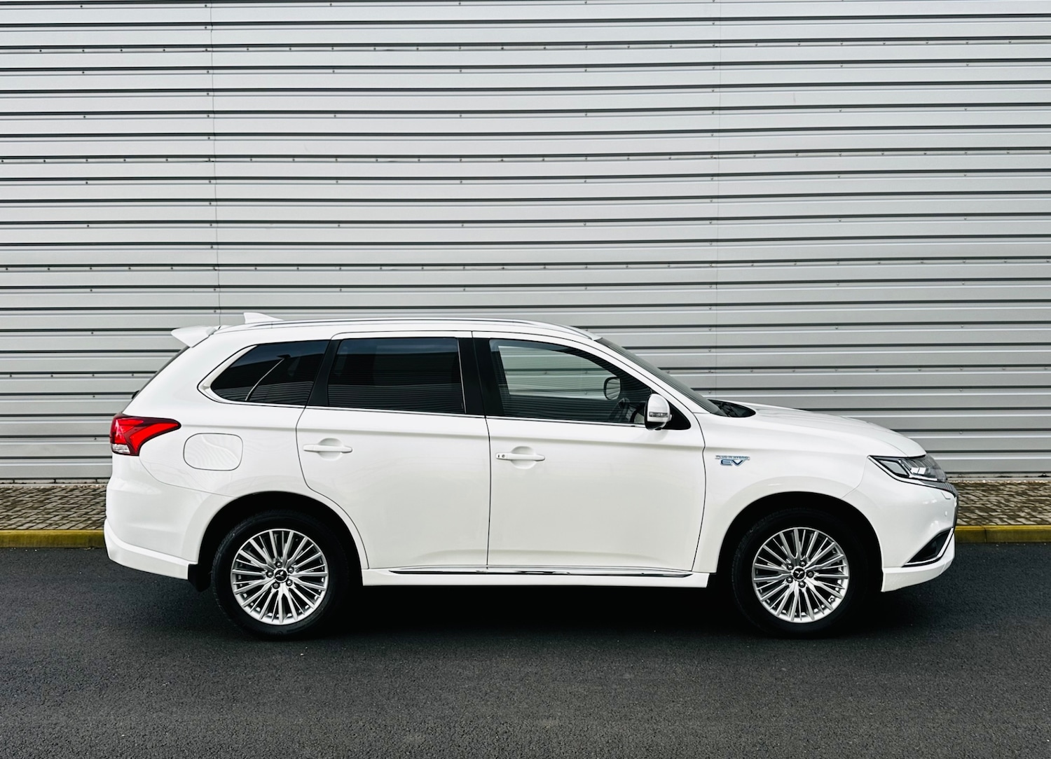 Used Mitsubishi Outlander 2018 for sale - 77438699: Photo 95