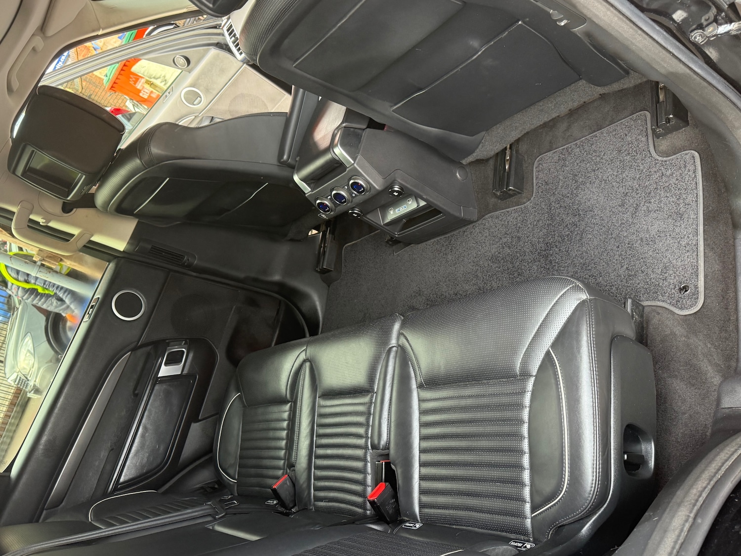 Used Land Rover Discovery 2018 for sale - 77201634: Photo 11