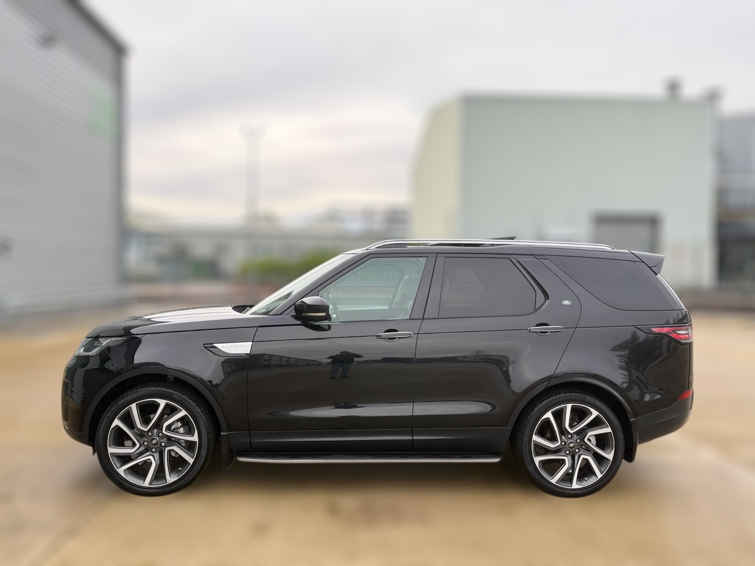 Used Land Rover Discovery 2018 for sale - 77201634: Photo 18