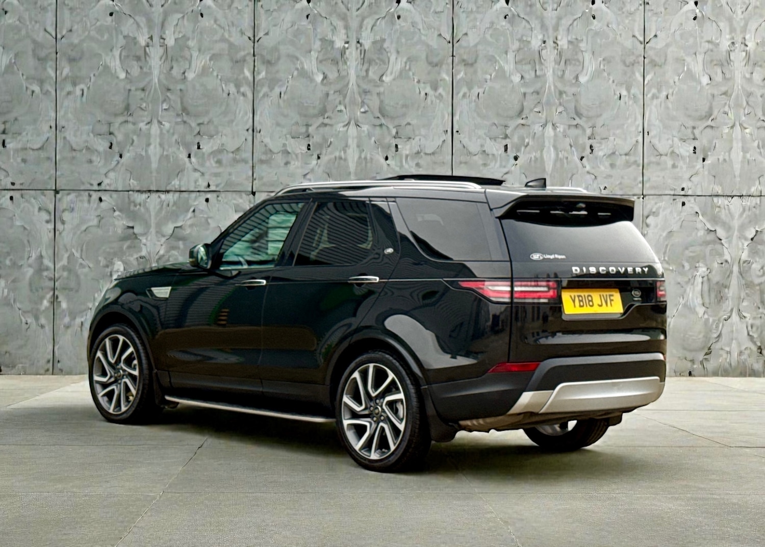 Used Land Rover Discovery 2018 for sale - 77201634: Photo 36