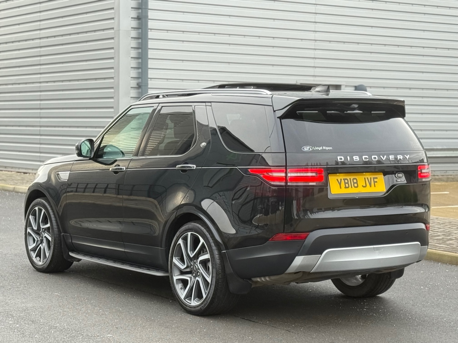 Used Land Rover Discovery 2018 for sale - 77201634: Photo 40