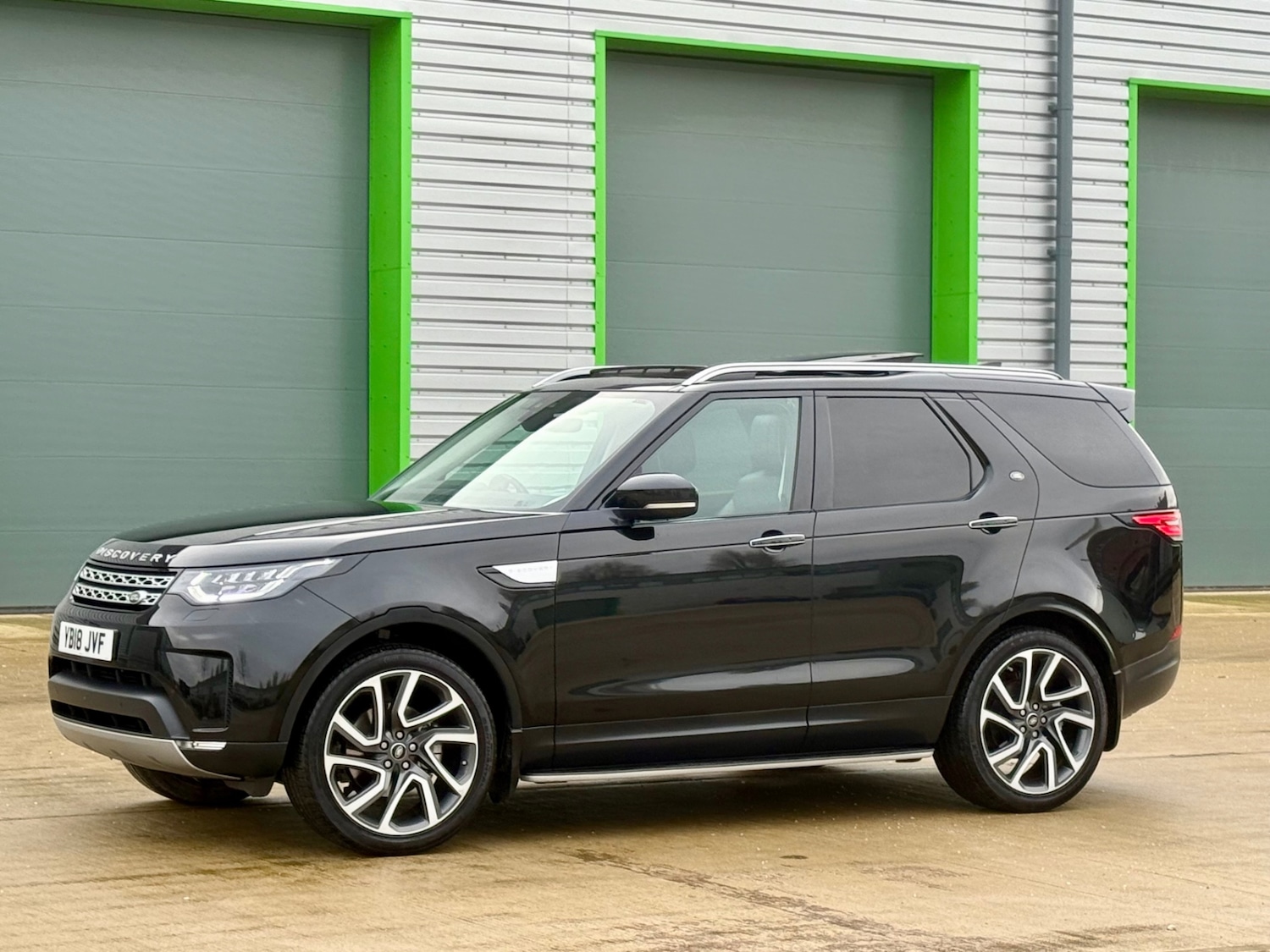 Used Land Rover Discovery 2018 for sale - 77201634: Photo 42