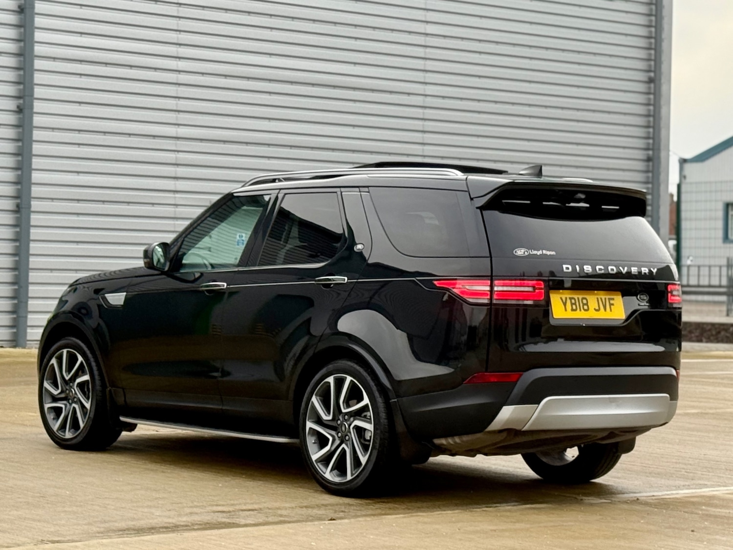 Used Land Rover Discovery 2018 for sale - 77201634: Photo 48