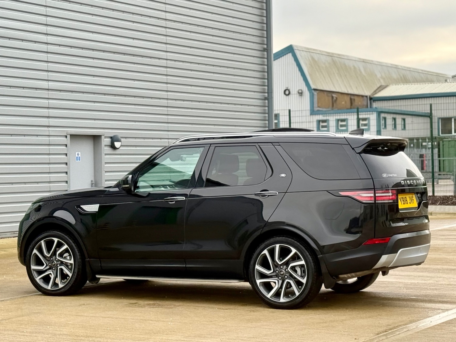 Used Land Rover Discovery 2018 for sale - 77201634: Photo 52