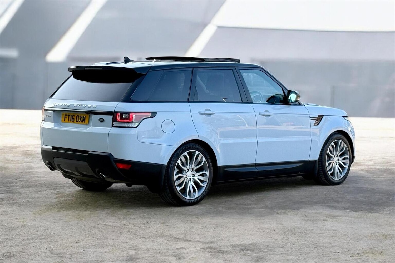 Used Land Rover Range Rover Sport 2016 for sale - 77759024: Photo 25