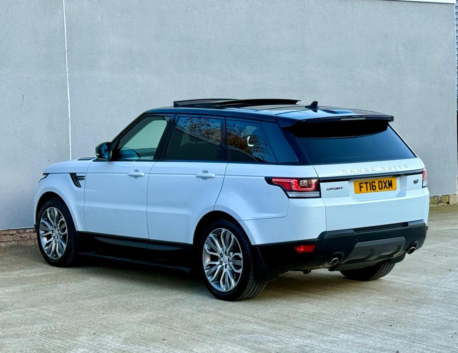 Used Land Rover Range Rover Sport 2016 for sale - 77759024: Photo 71