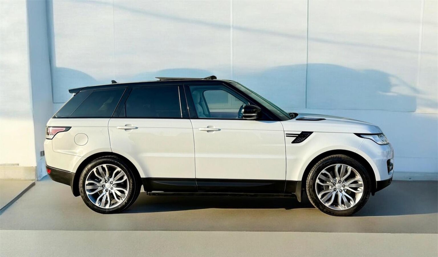 Used Land Rover Range Rover Sport 2016 for sale - 77759024: Photo 8