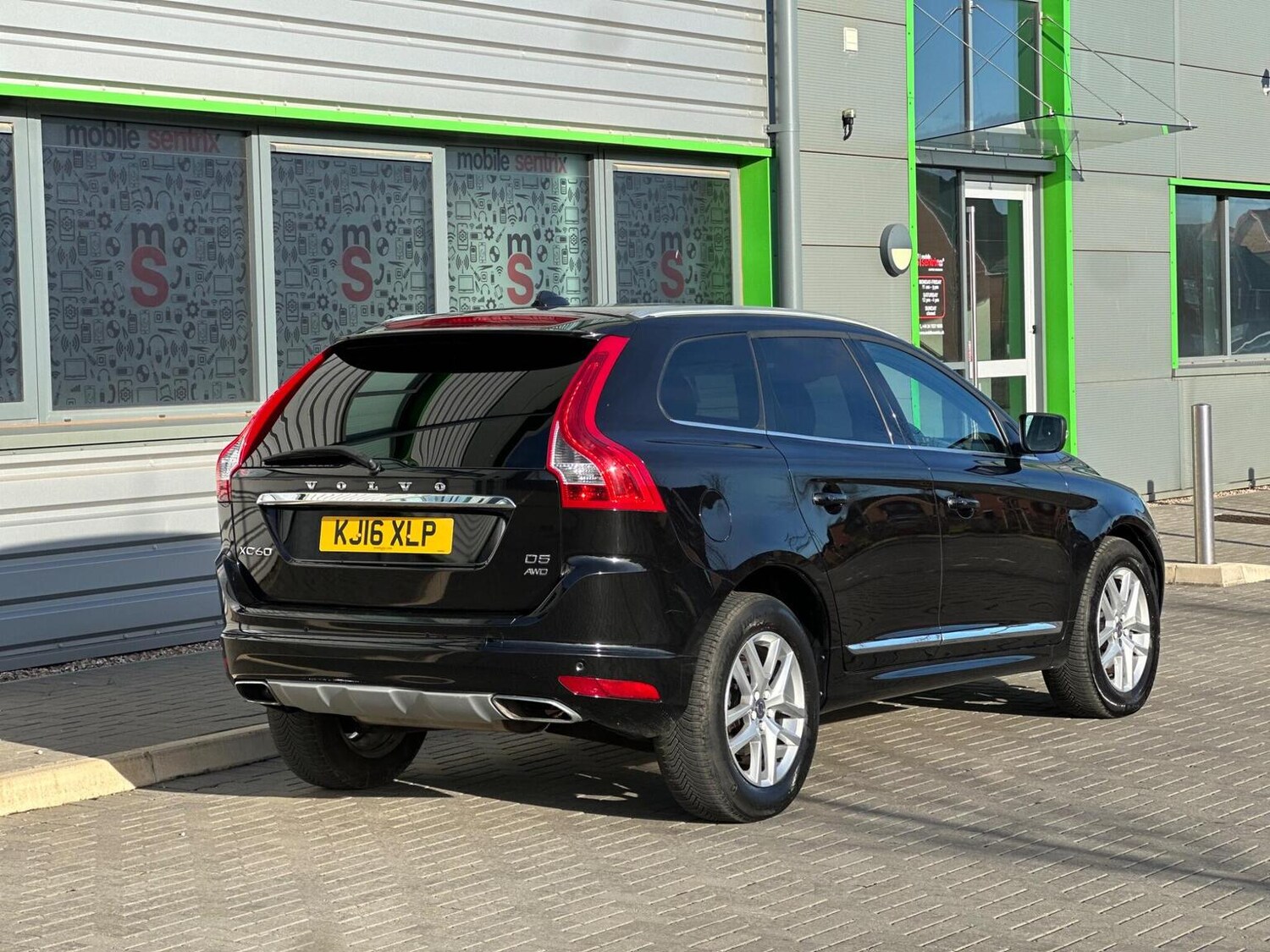 Used Volvo XC60 2016 for sale - 77688985: Photo 100