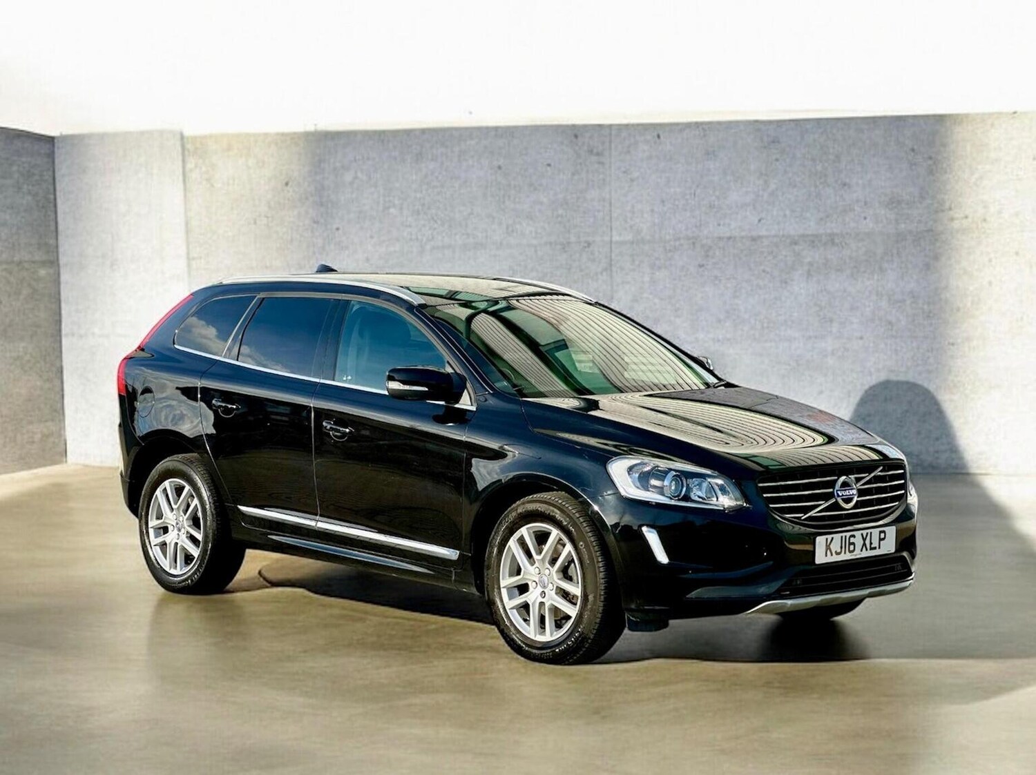 Used Volvo XC60 2016 for sale - 77688985: Photo 15