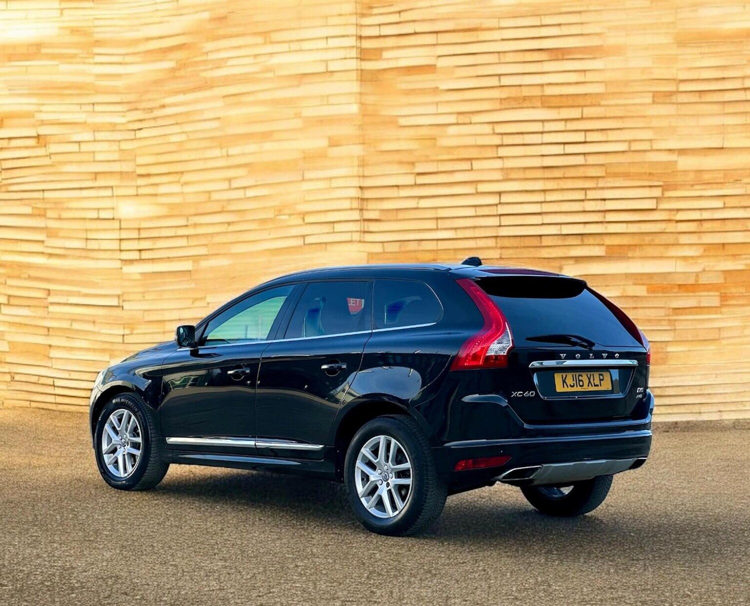 Used Volvo XC60 2016 for sale - 77688985: Photo 27