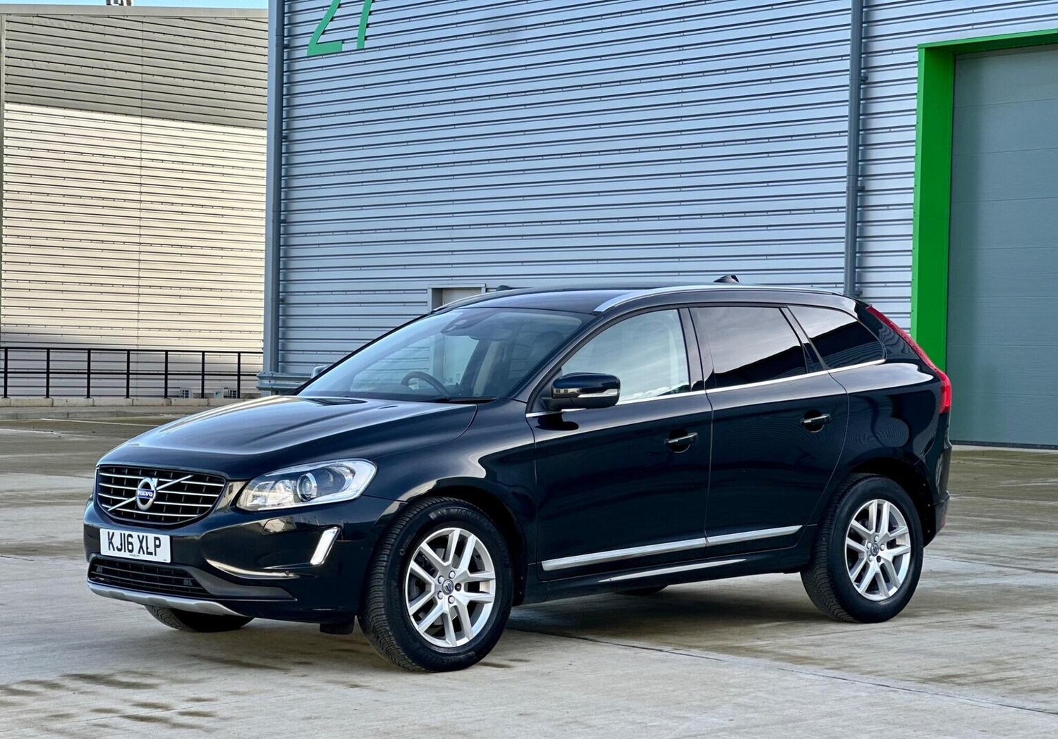 Used Volvo XC60 2016 for sale - 77688985: Photo 35