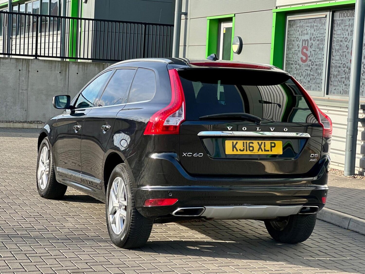 Used Volvo XC60 2016 for sale - 77688985: Photo 61