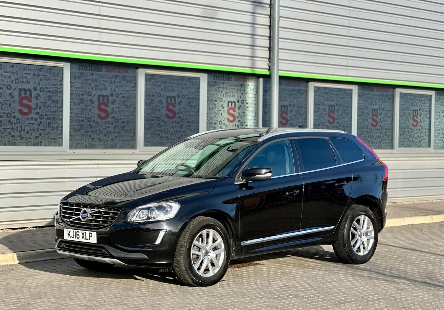 Used Volvo XC60 2016 for sale - 77688985: Photo 64